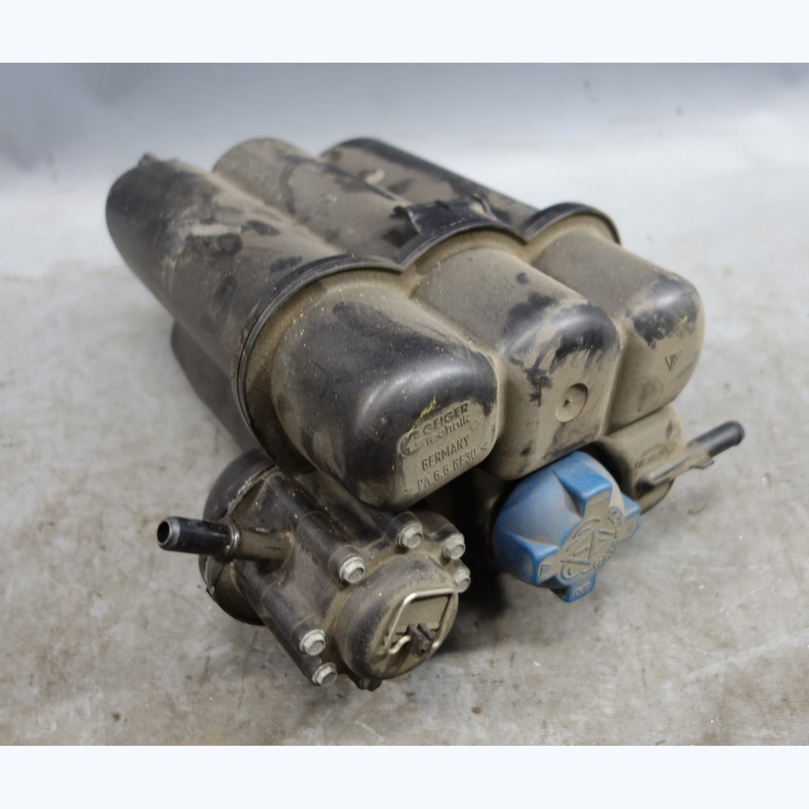 57_047e85c3-fac1-467b-a421-ff7377ab939e.jpg 2006-2009 Porsche 987 Cayman Boxster Coolant Reservoir Expansion Tank OEM - Image 1