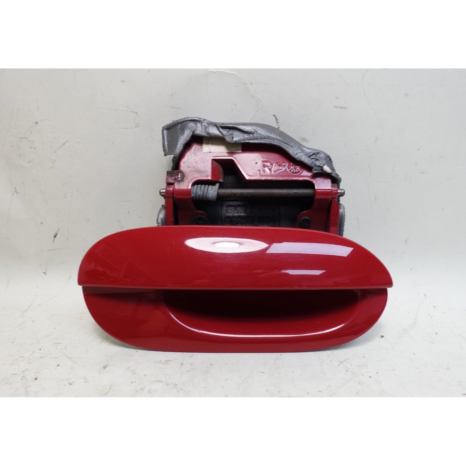57_09fed842-e26d-482e-b416-d97689755d04.jpg 97-03 BMW E39 5-Series Metal Right Front Exterior Door Handle Imola Red 2 OEM - Image 1
