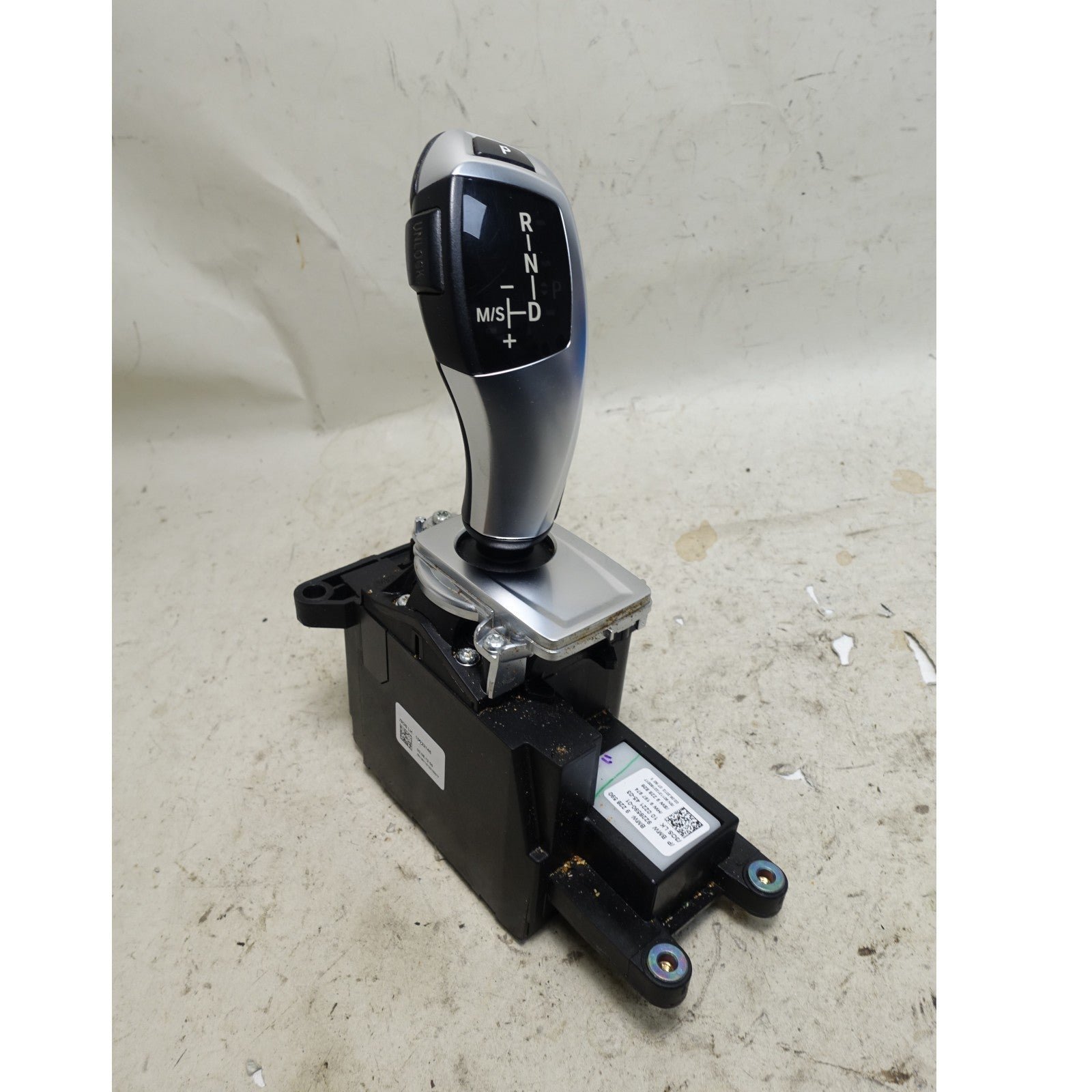 57_1b3198c1-2aa8-442a-9451-5f4c20e3e9b4.jpg 2007-2014 BMW E70 X5 E71 X6 Automatic Gear Shifter Selector Assembly OEM - Image 1