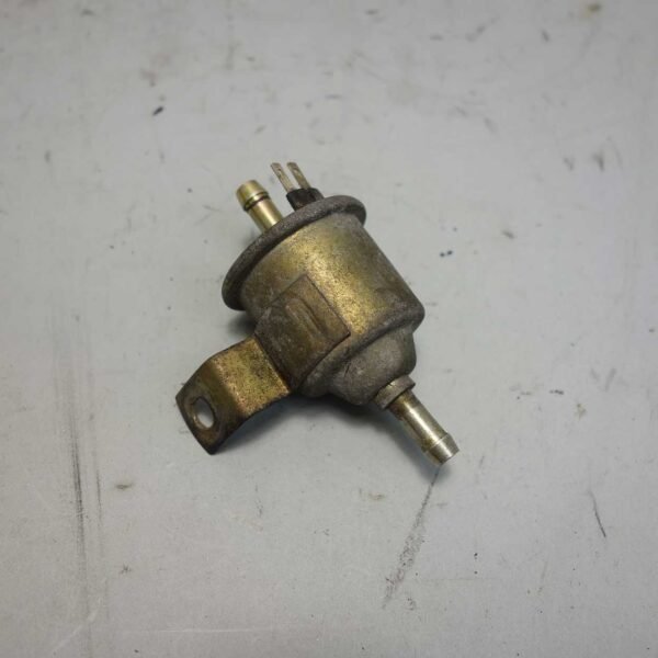 1983-1988 BMW E28 5-Series E24 E30 M20 M30 6-Cyl Fuel Pressure Regulator FPR OEM
