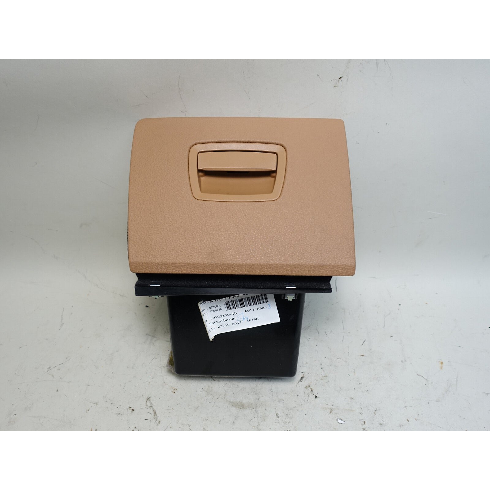 57_2ace59ff-6eeb-4de6-aec3-749e2b98234e.jpg 13-15 BMW F01 F02 7-Series Left Front Driver's Glove Fold Box Saddle Brown OEM - Image 1