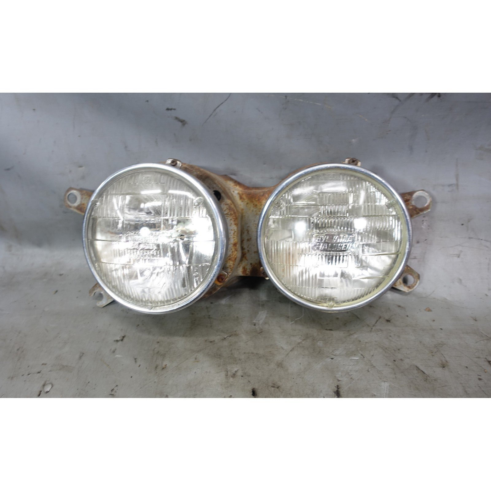 57_2bf09cea-6fdb-4d97-986f-61d97c6dd610.jpg 1978-1982 BMW E23 733i 7-Series Factory Left Front Driver's Headlight Lamp OEM - Image 1
