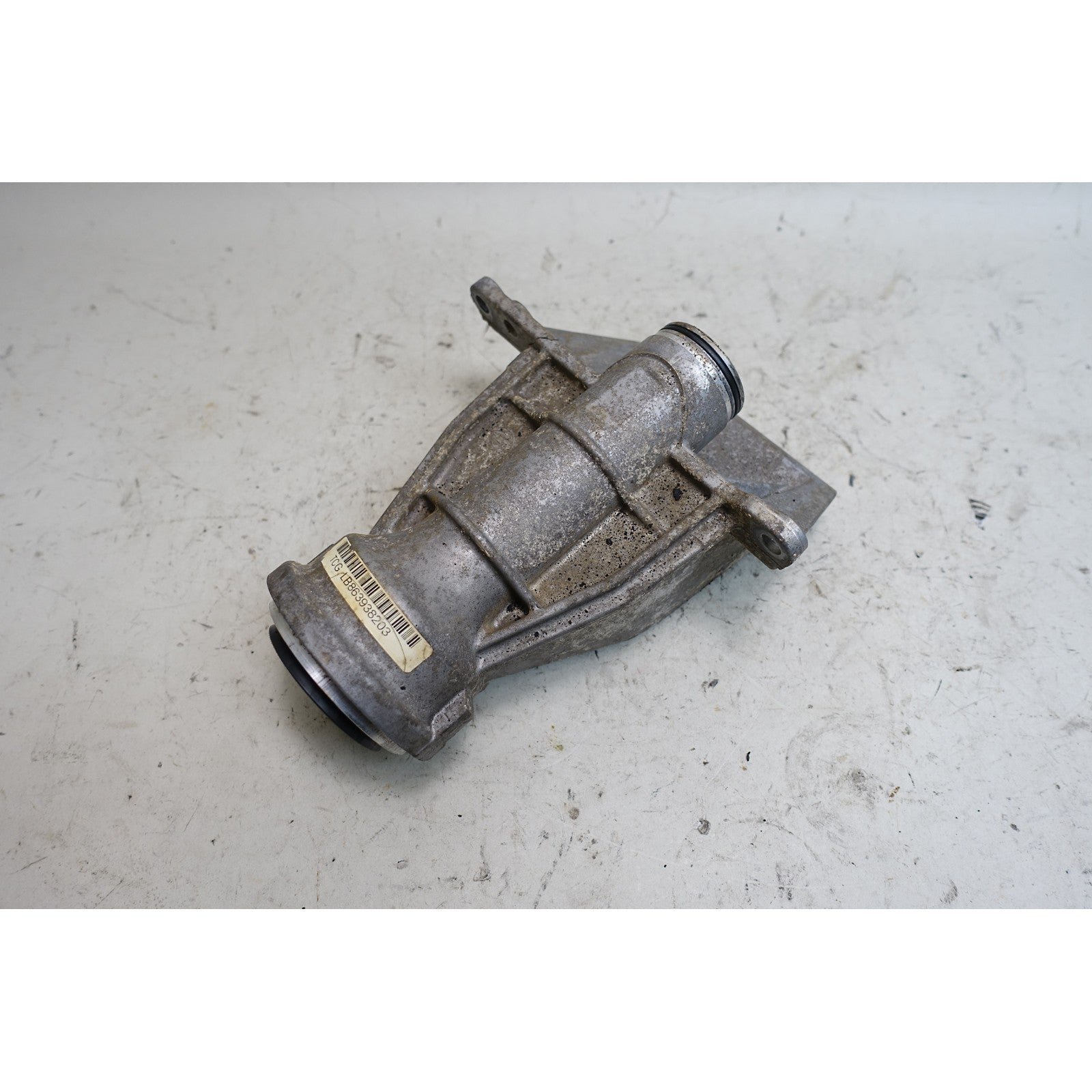 57_2de71c1f-5df0-4058-933c-9908f8e87b79.jpg BMW G30 G20 xDrive F97 X3M Front Output Shaft Support Bearing Bracket 2017-2023 - Image 1