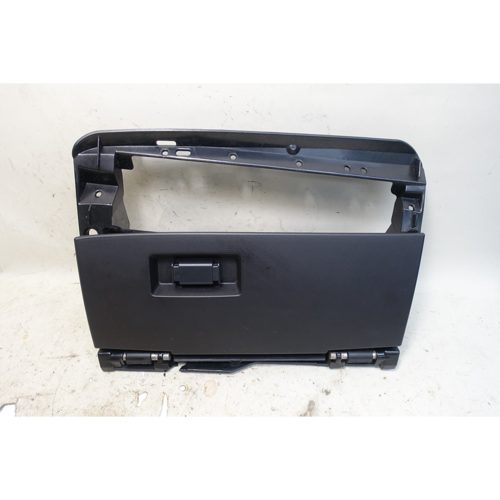 57_386c5f37-4ddd-48bb-8ef5-29bbbeca50ff.jpg Damaged 2003-2005 BMW Z4 E85 Roadster Glove Box Assembly with Latch Black - Image 1