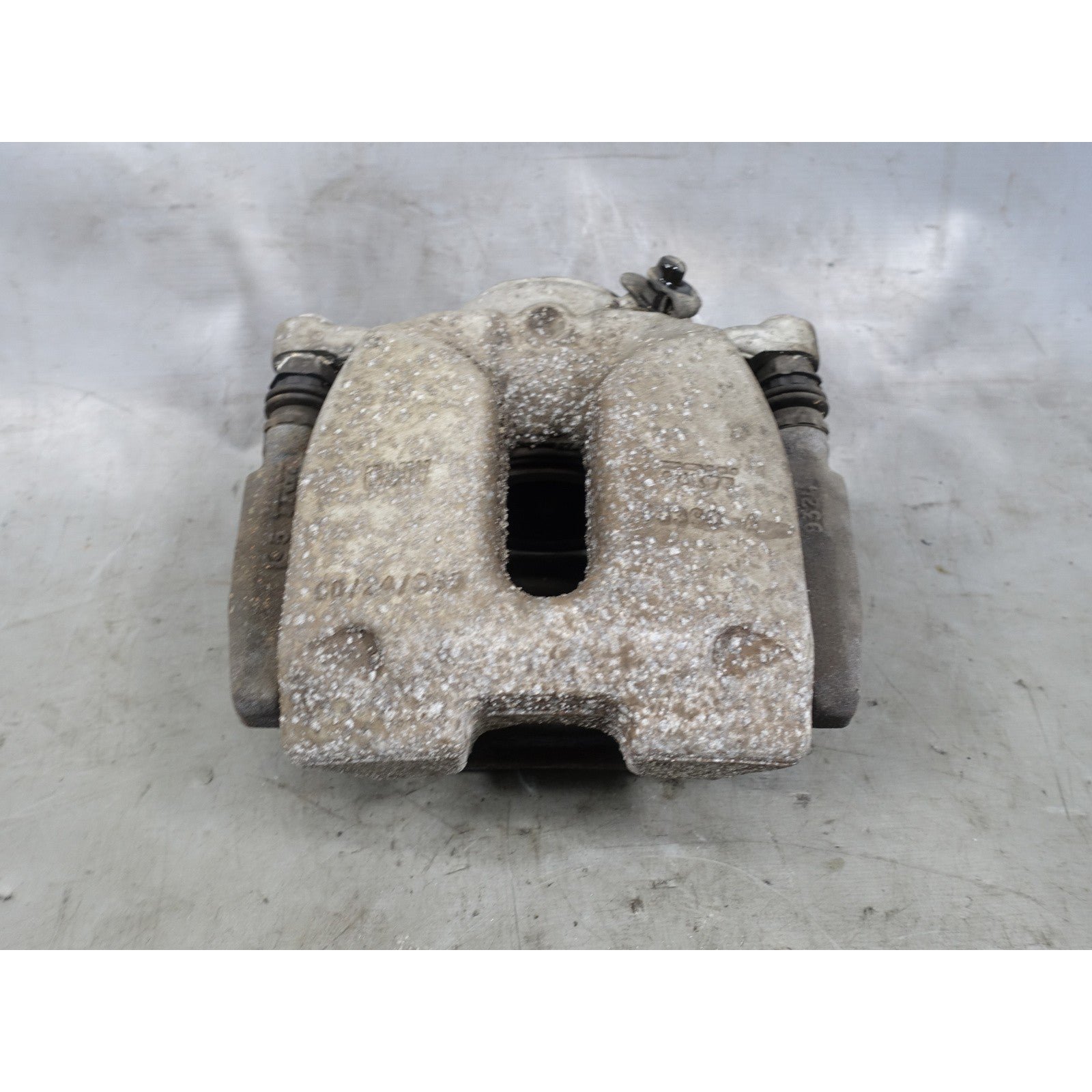 57_3b26f897-858e-45eb-a311-23464edbb347.jpg BMW G20 330i G01 X3 G02 X4 B46 Left Front Brake Caliper 2018-2024 OEM - Image 1