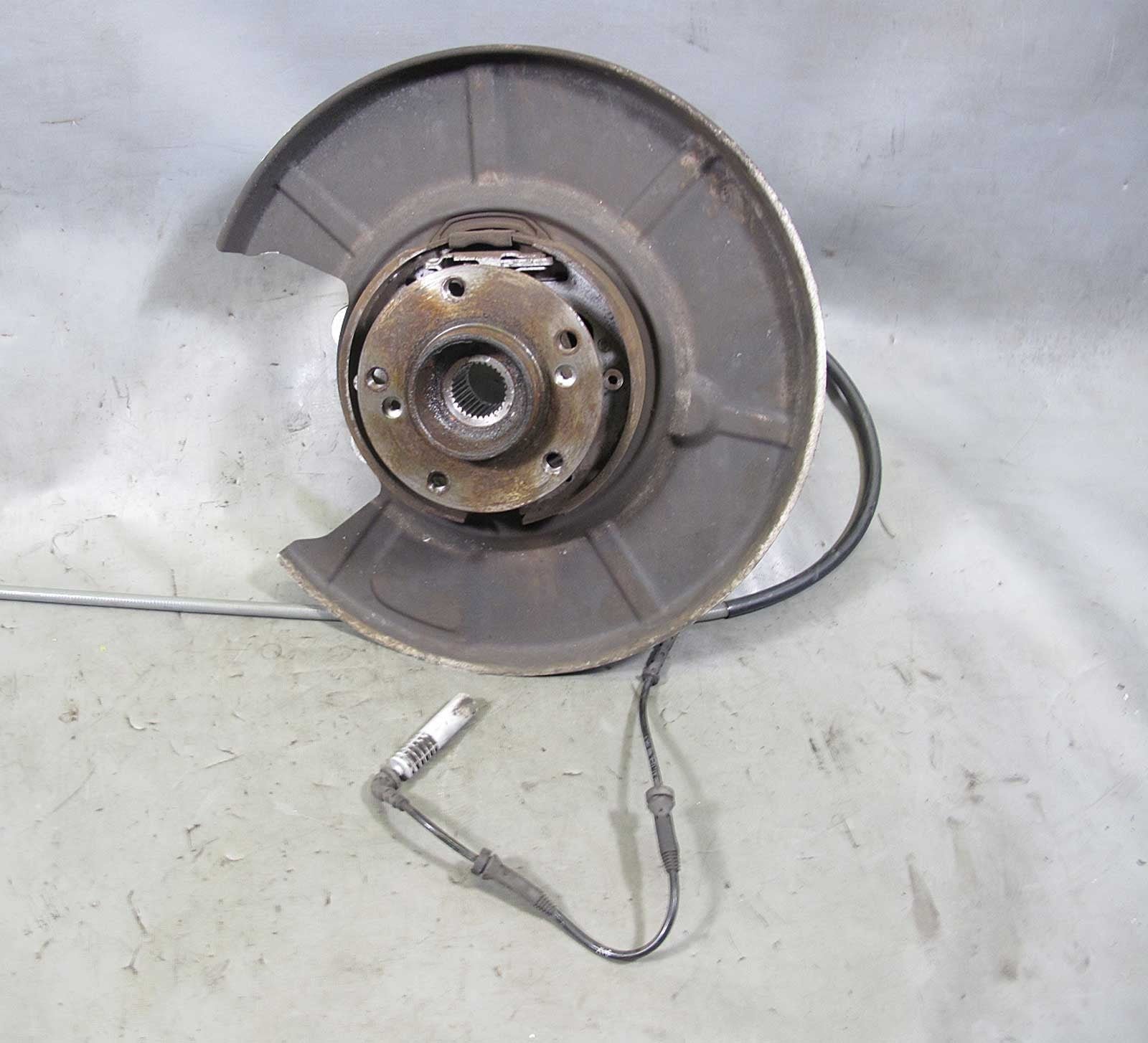 57_3f3bd48c-eb46-4643-84f8-fb2e7938af60.jpg BMW E63 E64 M6 Right Rear Wheel Hub Carrier Bearing Assembly 2007-2010 USED OEM - Image 1