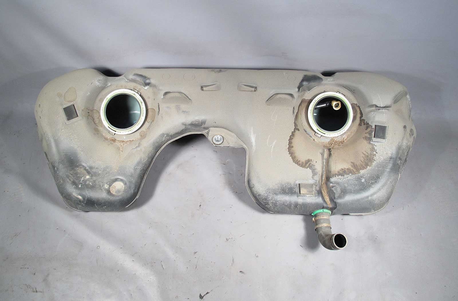 57_413fe492-614a-4b16-97fd-a65204263c3d.jpg BMW E90 E92 3-Series N52 N54 N55 Fuel Gas Tank Plastic 2006-2013 USED OEM - Image 1