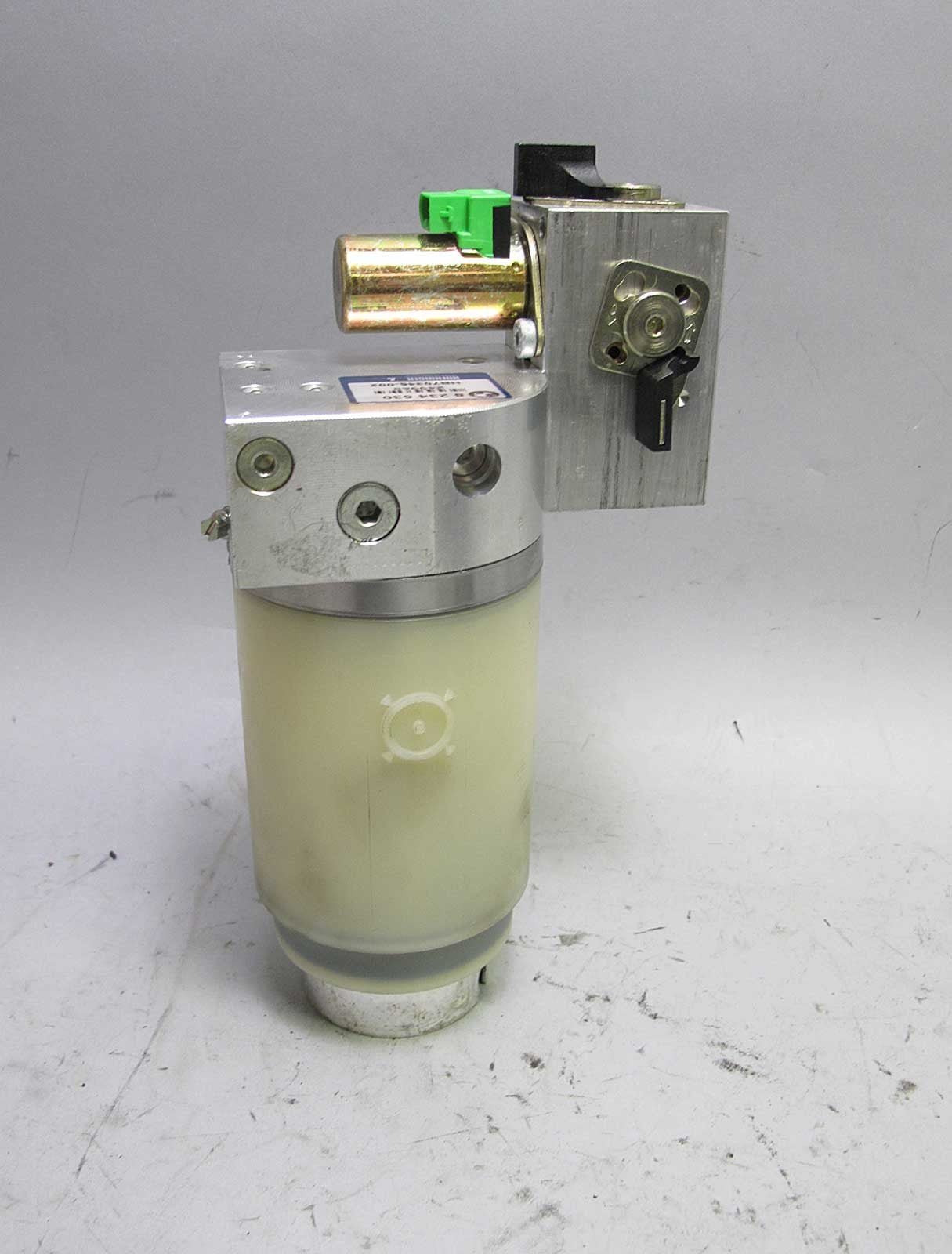 57_44d9122f-1b2c-4711-ad82-d135b3dbb865.jpg BMW E46 3-Series Convertible Late Model Folding Top Hydraulic Pump 2002-2006 OEM - Image 1