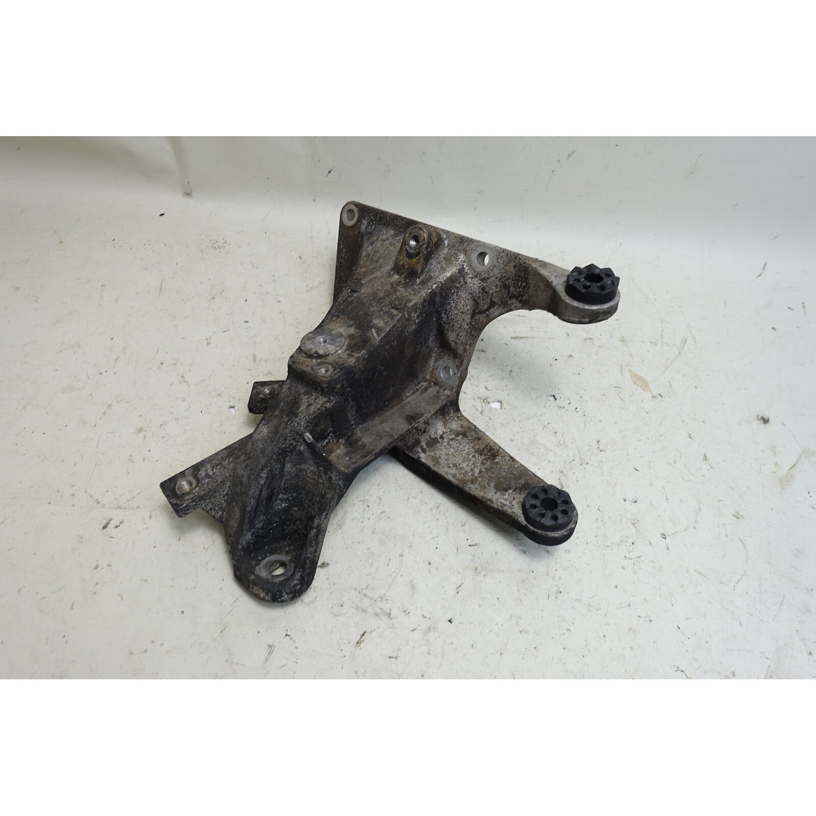 57_47646039-f991-4281-89c3-cda563c57591.jpg 01-06 BMW E46 M3 Left Engine Support Suspension Arm Bracket for SMG Trans OEM - Image 1