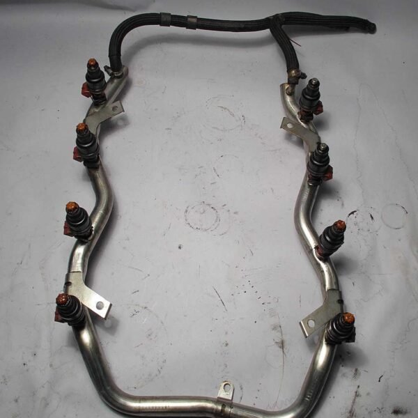 BMW E38 7-Series 740i 740iL V8 Fuel Rail Tube and Injectors 1997-1998 USED OEM