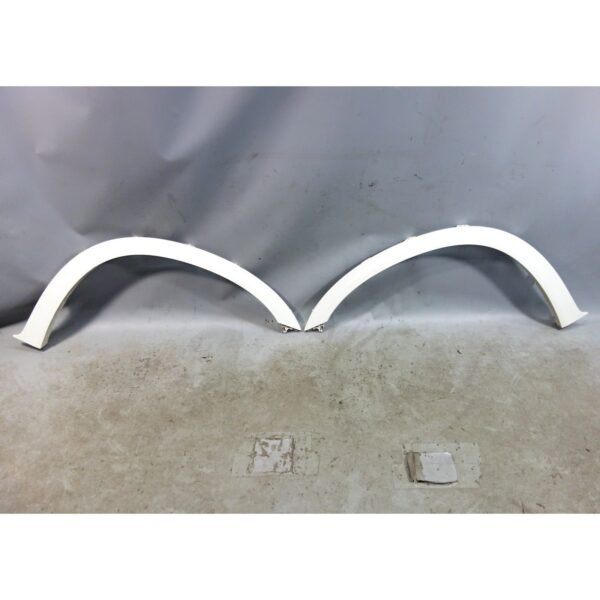 2010-2013 BMW E70 X5M Front Wheel Arch Fender Trim Pair Left Right White OEM