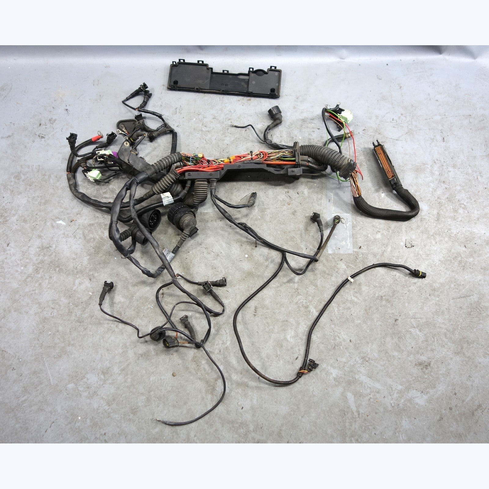 57_5b492ac5-97b0-4c82-911f-1b09924dc2cc.jpg Damaged 97-99 BMW E36 318ti Compact M44 4-Cyl Engine Wiring Harness ASC+T OEM - Image 1