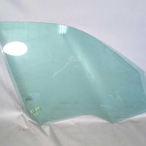 BMW E83 X3 SAV Right Front Passengers Window Glass Factory 2004-2010 USED OEM