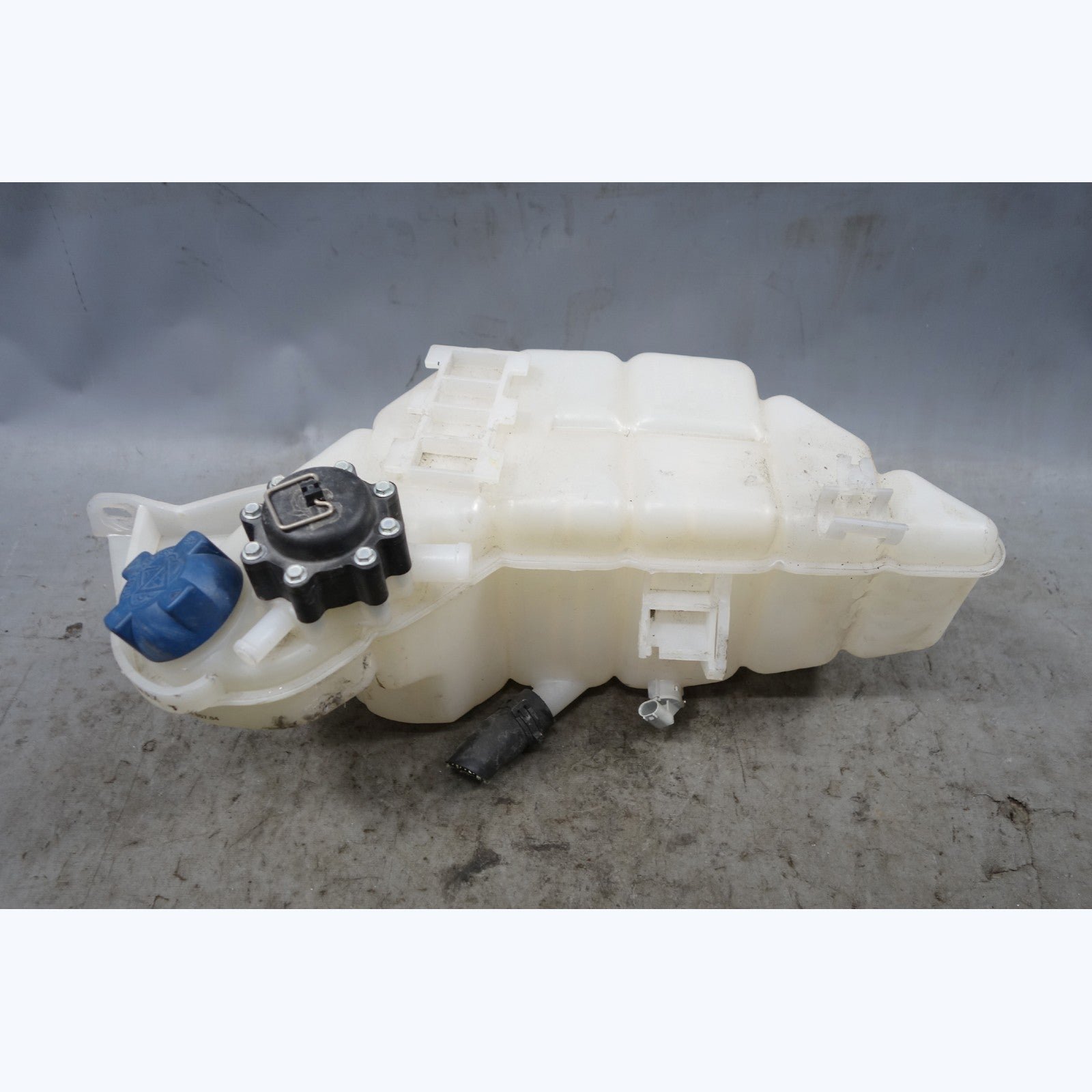 57_628968a3-15fc-4833-ad9a-bac3a35dba6b.jpg 2001-2013 Porsche 996 997 911 Factory Coolant Reservoir Expansion Tank OEM - Image 1