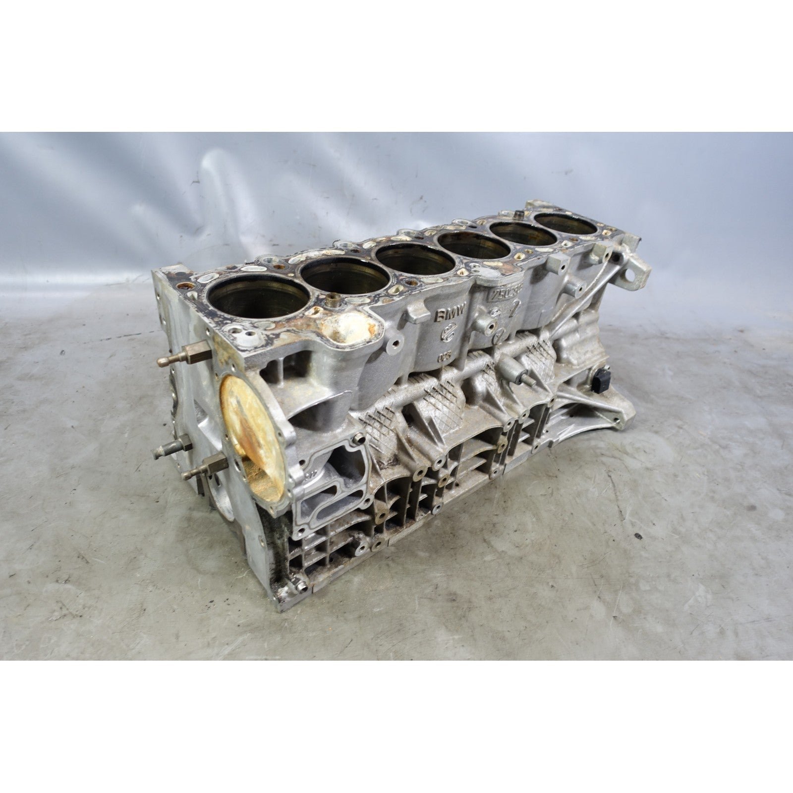 57_64cbbd1c-4018-4f15-a0c2-87d3f6346db4.jpg BMW M54 2.5L Bare Engine Cylinder Block 2001-2006 325i 525i E46 E39 Factory OEM - Image 1