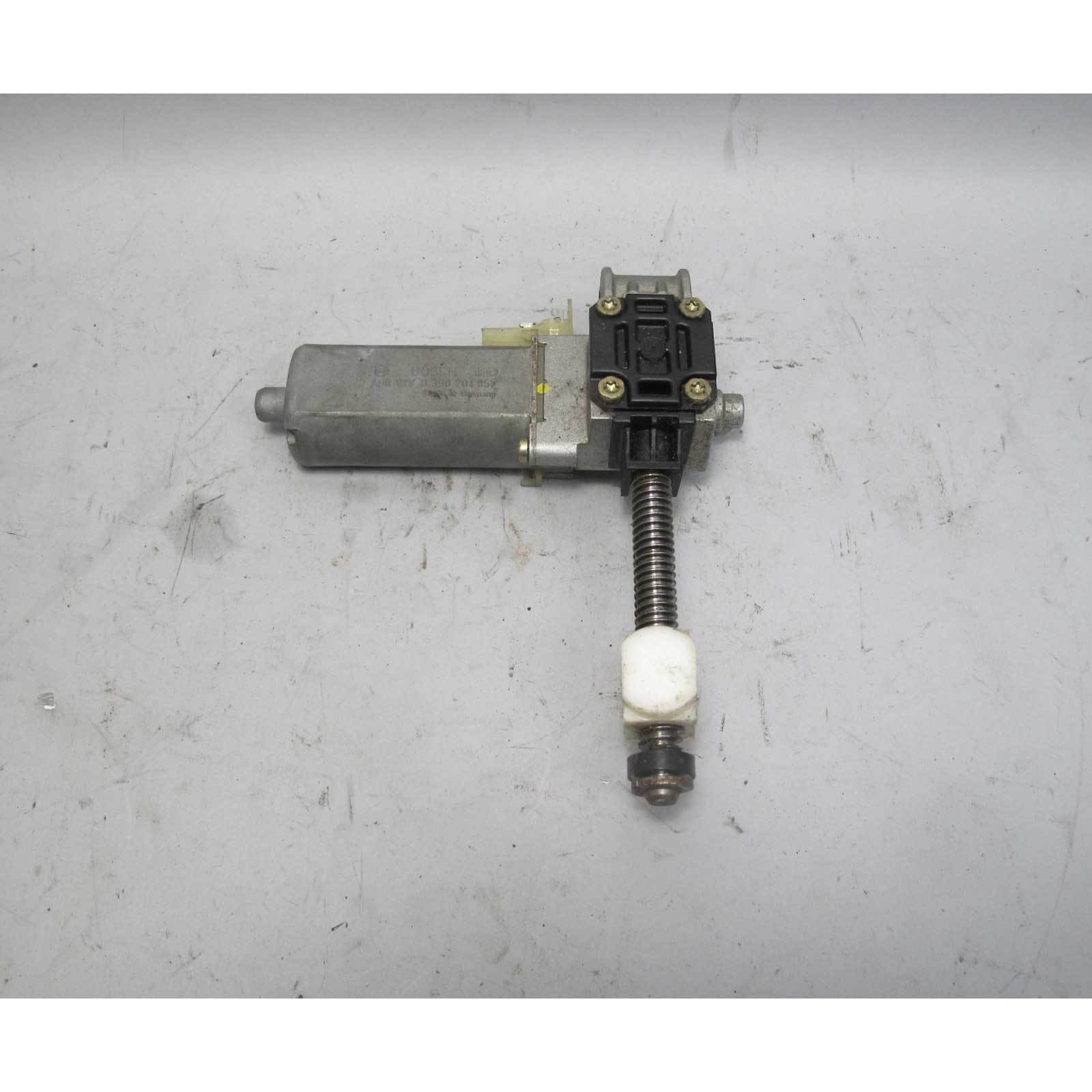 57_6a7a33fa-00c4-4f42-a24b-2a3eca845cec.jpg BMW E60 E65 X5 Right Front Seat Bottom Tilt Angle Adjustment Motor 2004-2010 OEM - Image 1