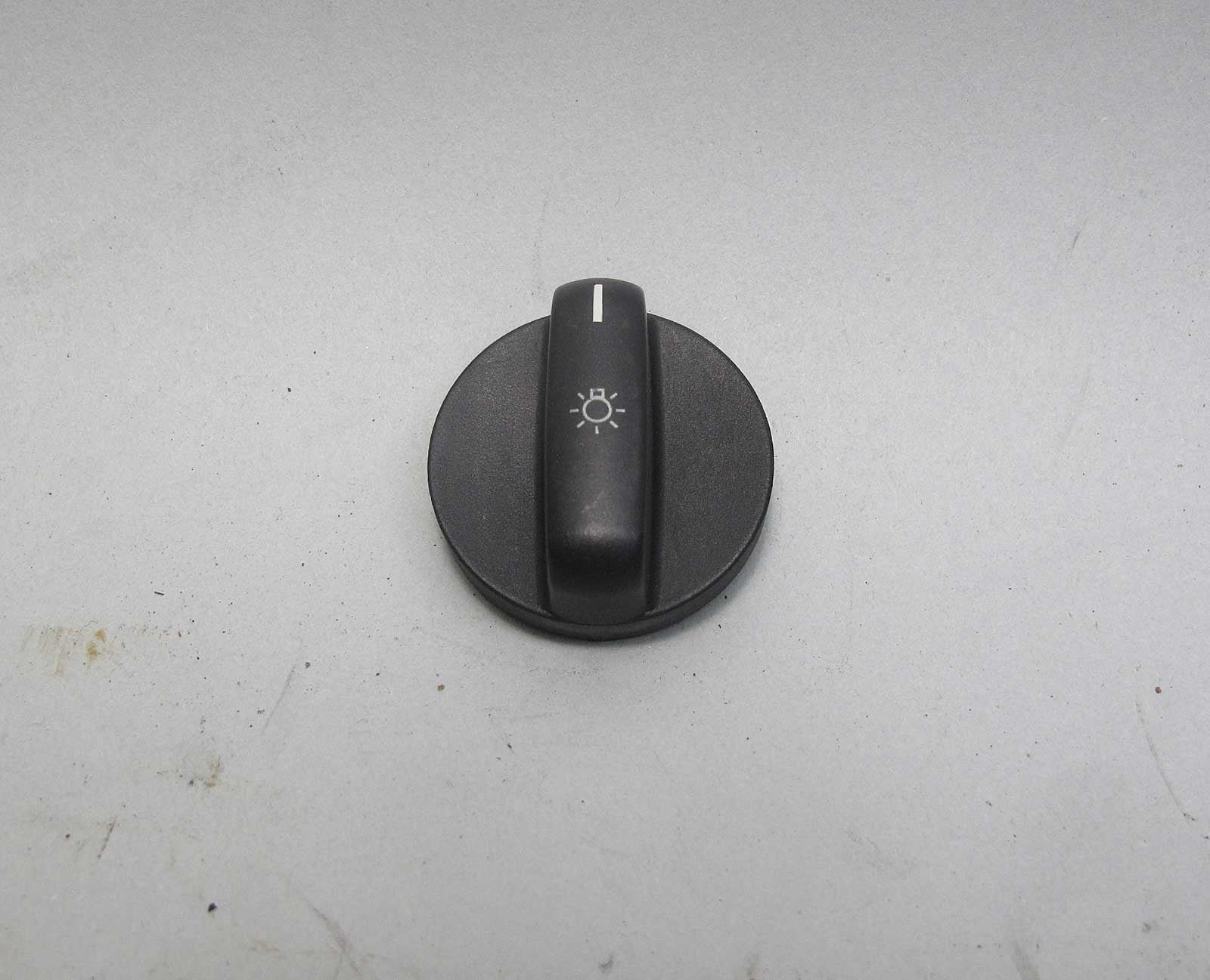 57_6c19a52d-9607-4ef4-b544-79612359b143.jpg 1995-2003 BMW E39 5-Series E38 7-Series Headlight Switch Covering Knob Cap OEM - Image 1