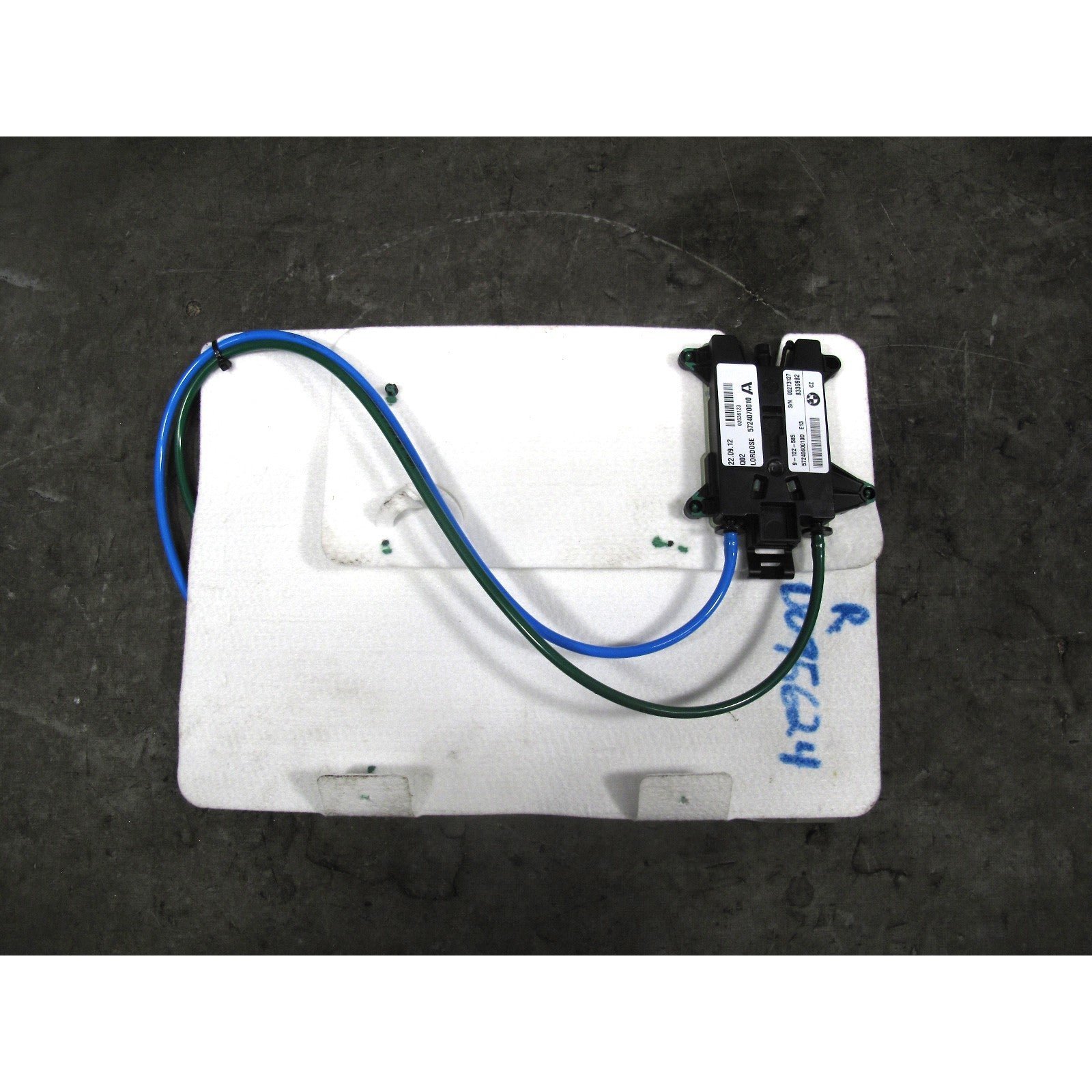 57_7a5e42b8-e904-4149-b6f7-8a6162c046a8.jpg 2006-2016 BMW F10 5-Series E60 F01 Front Seat Lumbar Support Lordosis Pad OEM - Image 1
