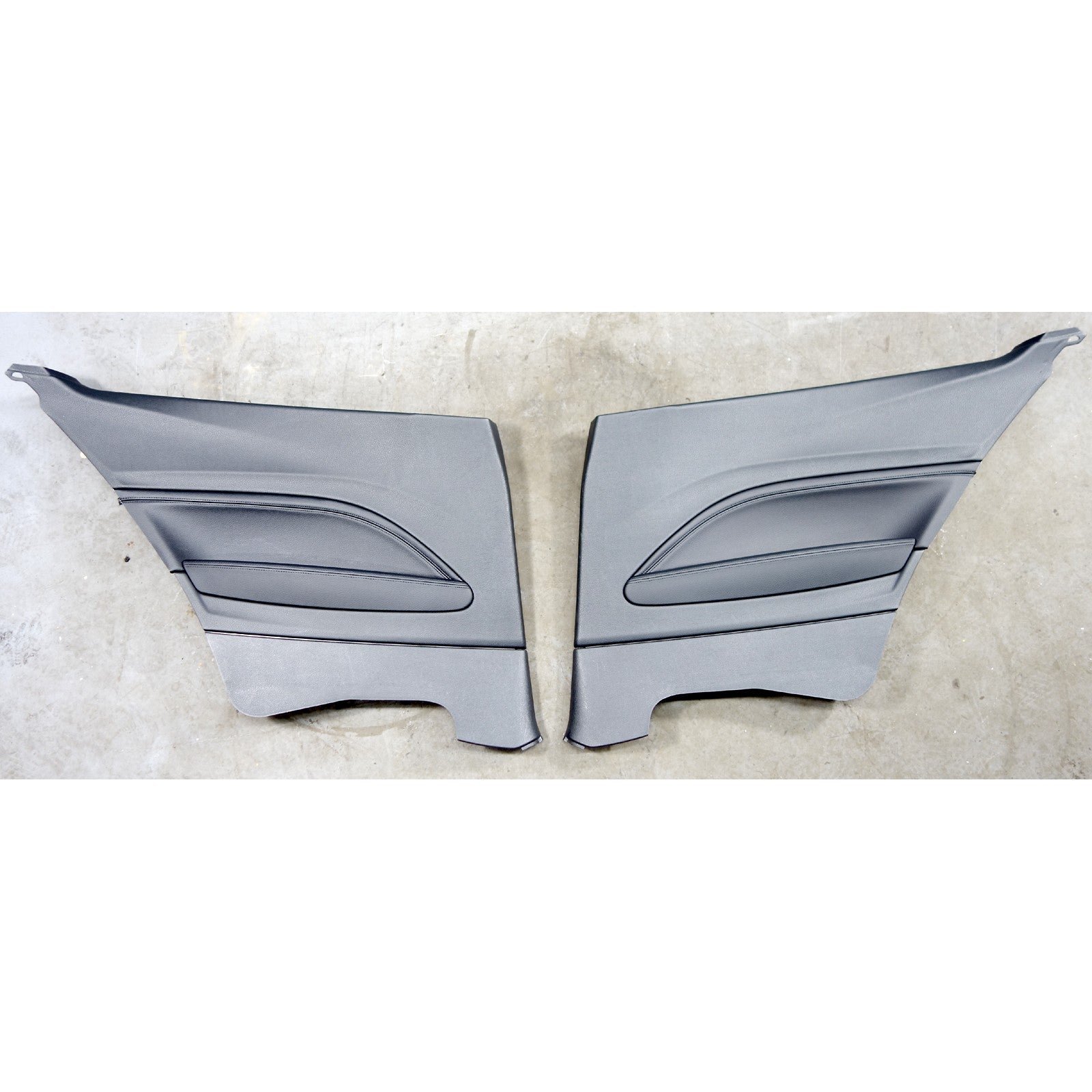 57_91736639-547a-45b7-9e33-56e1f9215902.jpg 14-17 BMW F22 2-Series Rear Interior Lateral Trim Panel Rear Black Leather OEM - Image 1