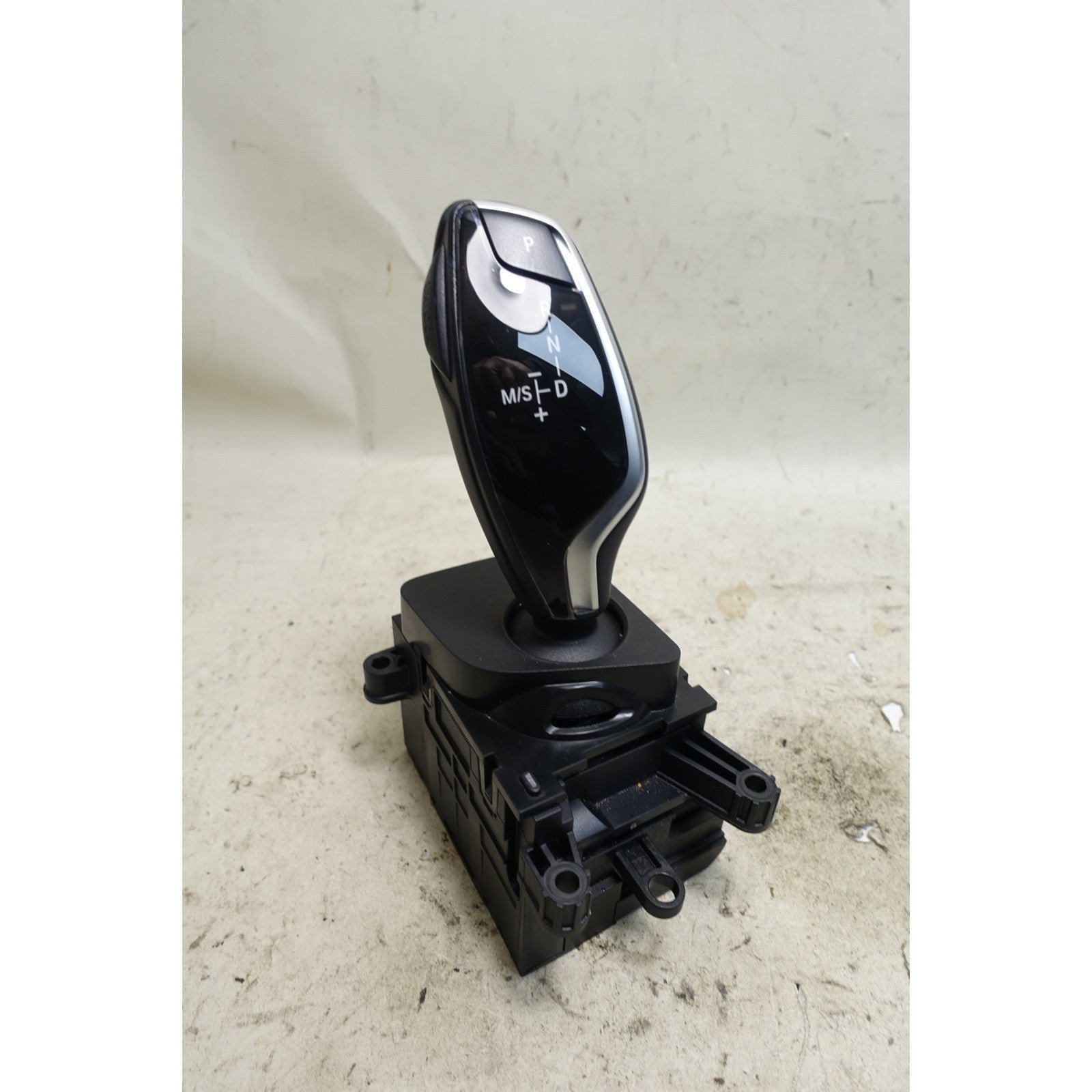 57_94a52782-4872-414d-8ef9-d4197c818182.jpg BMW G01 X3 G02 X4 Automatic Shifter Gear Shift Assembly 2018-2022 OEM - Image 1