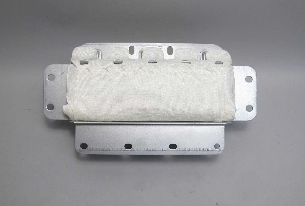 57_94d4ece8-4a3b-42bd-a818-4f061a49068c.jpg 09-16 BMW E89 Z4 Roadster Right Front Upper Passenger Dash Airbag Module 53488 - Image 1