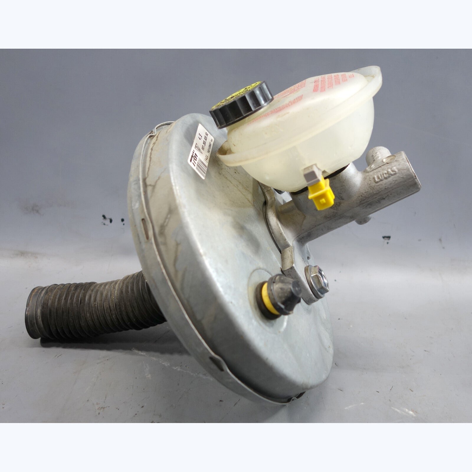57_9816fd16-0879-4821-9da3-340f1d9c305b.jpg Damaged 05-09 Porsche 987 Cayman Boxster 911 Brake Booster w Master Cylinder OEM - Image 1