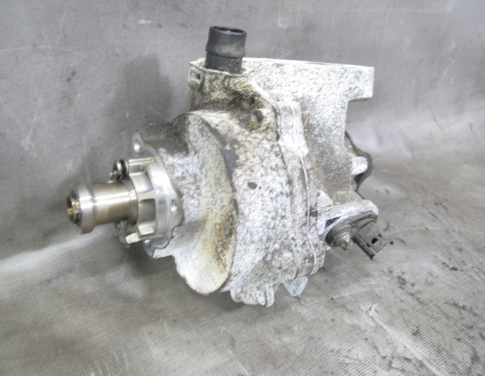 57_9a623efe-54d8-4f4f-946c-b37568fdba83.jpg 2014-2017 BMW N55 6-Cyl Turbo Engine Brake Booster Vacuum Pump F22 F30 3-Series - Image 1