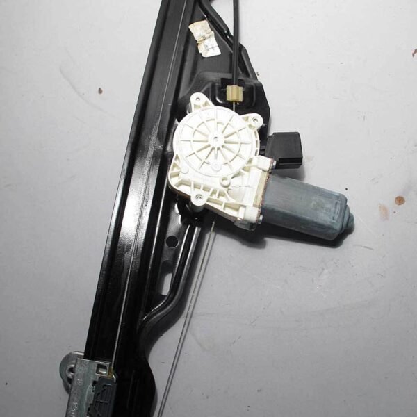 BMW E60 5-Series Right Rear Window Regulator Lifter Complete w Motor 2007-2010