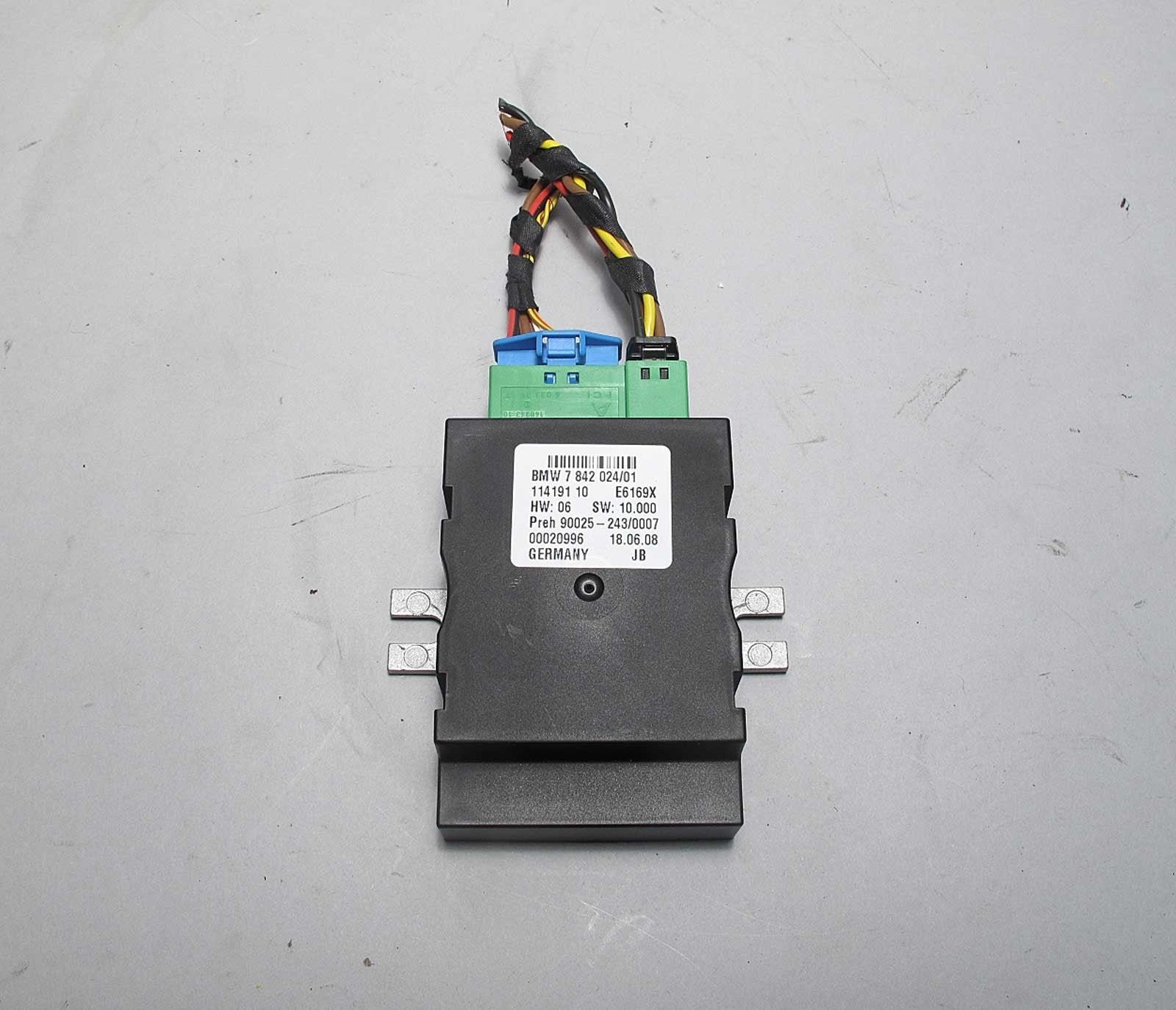 57_a4024fb3-3274-4d88-a40c-8423bfdf4183.jpg BMW E90 E92 M3 //M S65 Fuel Pump EKP Control Module w Pigtail 2008-2013 USED OEM - Image 1