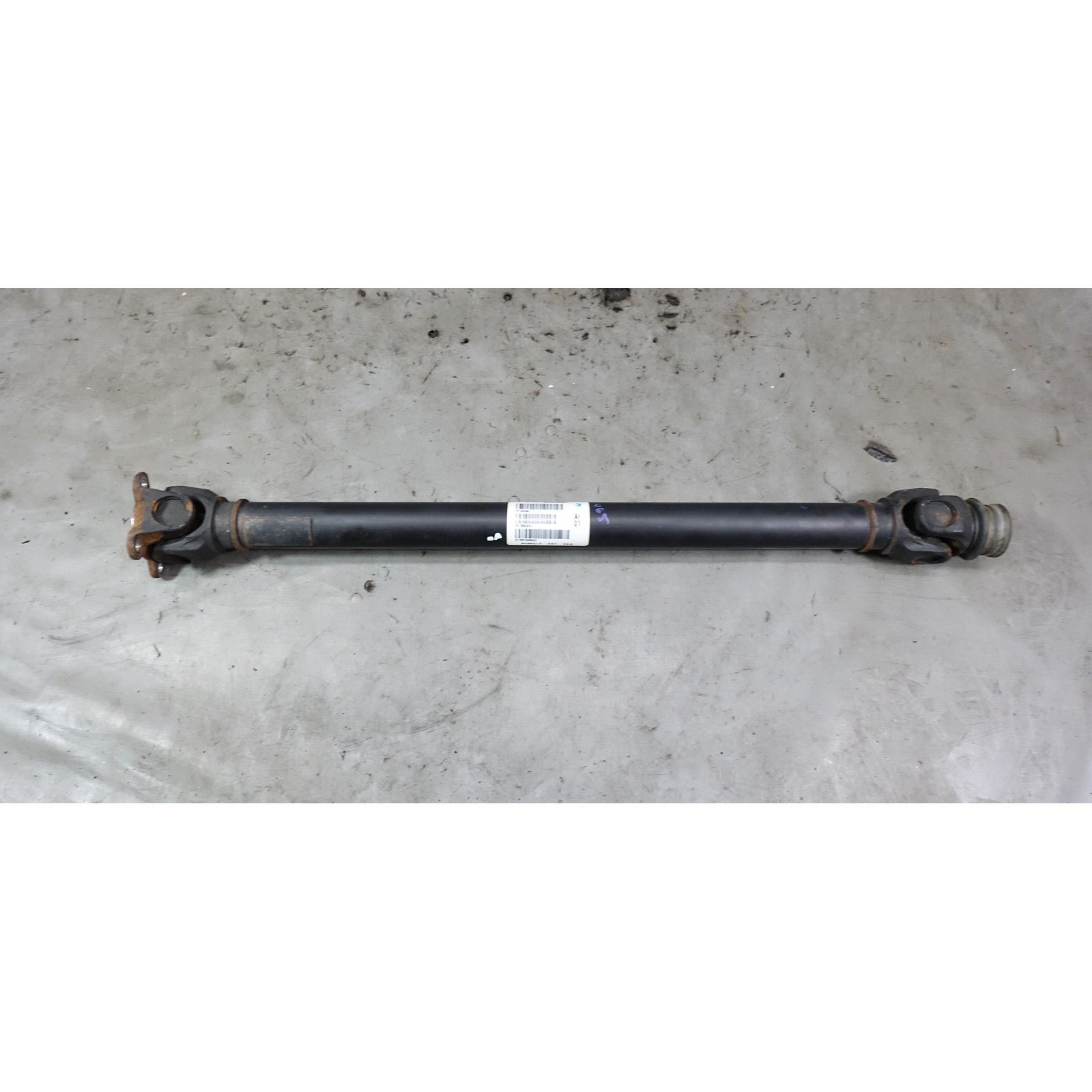 57_aa2943ec-cb81-4e6d-a996-be10a5b8e820.jpg 11-17 BMW F25 X3 F26 X4 Factory Front Drive Propeller Shaft xDrive U-Joint OEM - Image 1