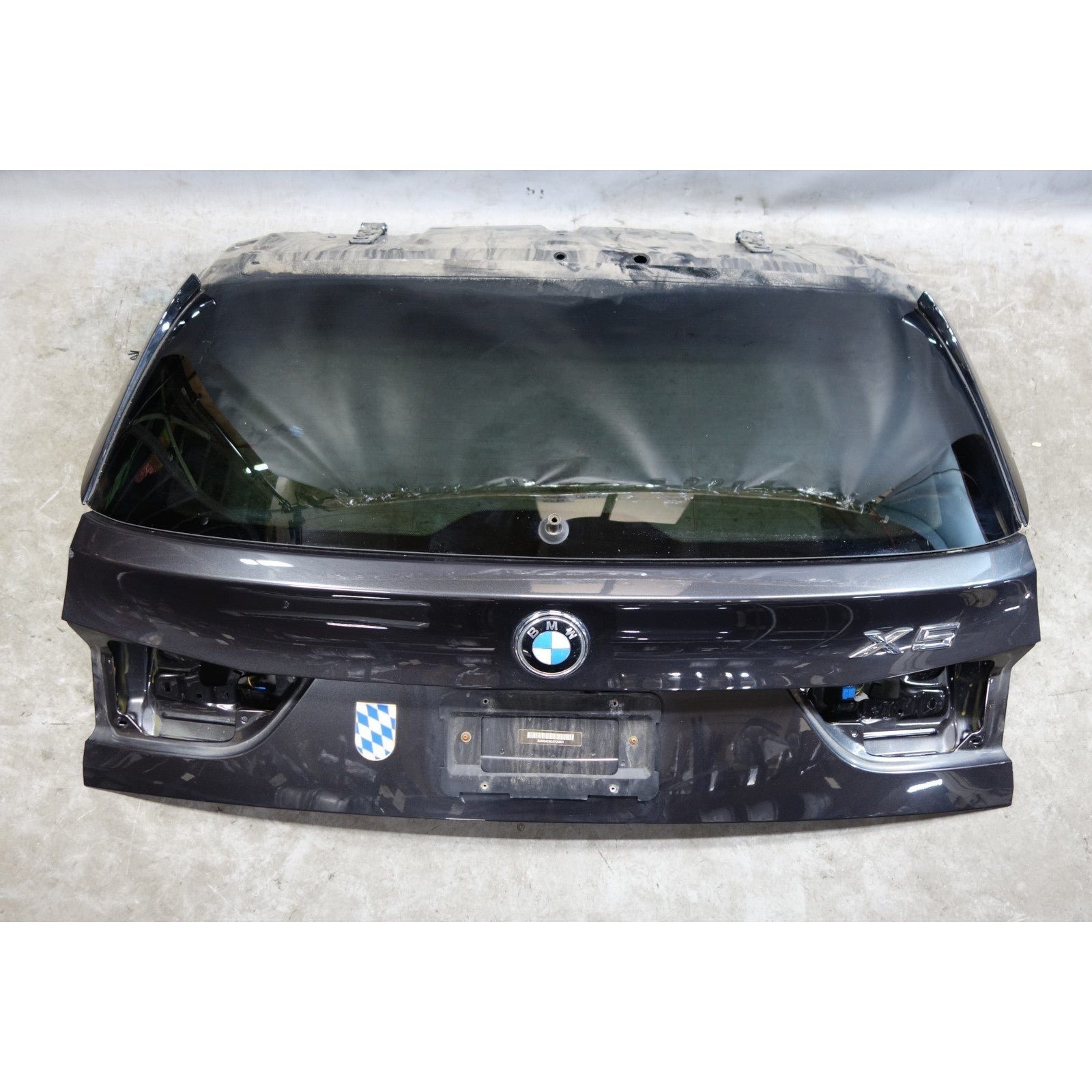 57_ac5ea13a-7028-45cd-b36f-f0aeeb09b5f4.jpg 2014-2018 BMW F15 X5 F85 Rear Trunk Hatch Lid w Glass Sophisto Grey OEM - Image 1