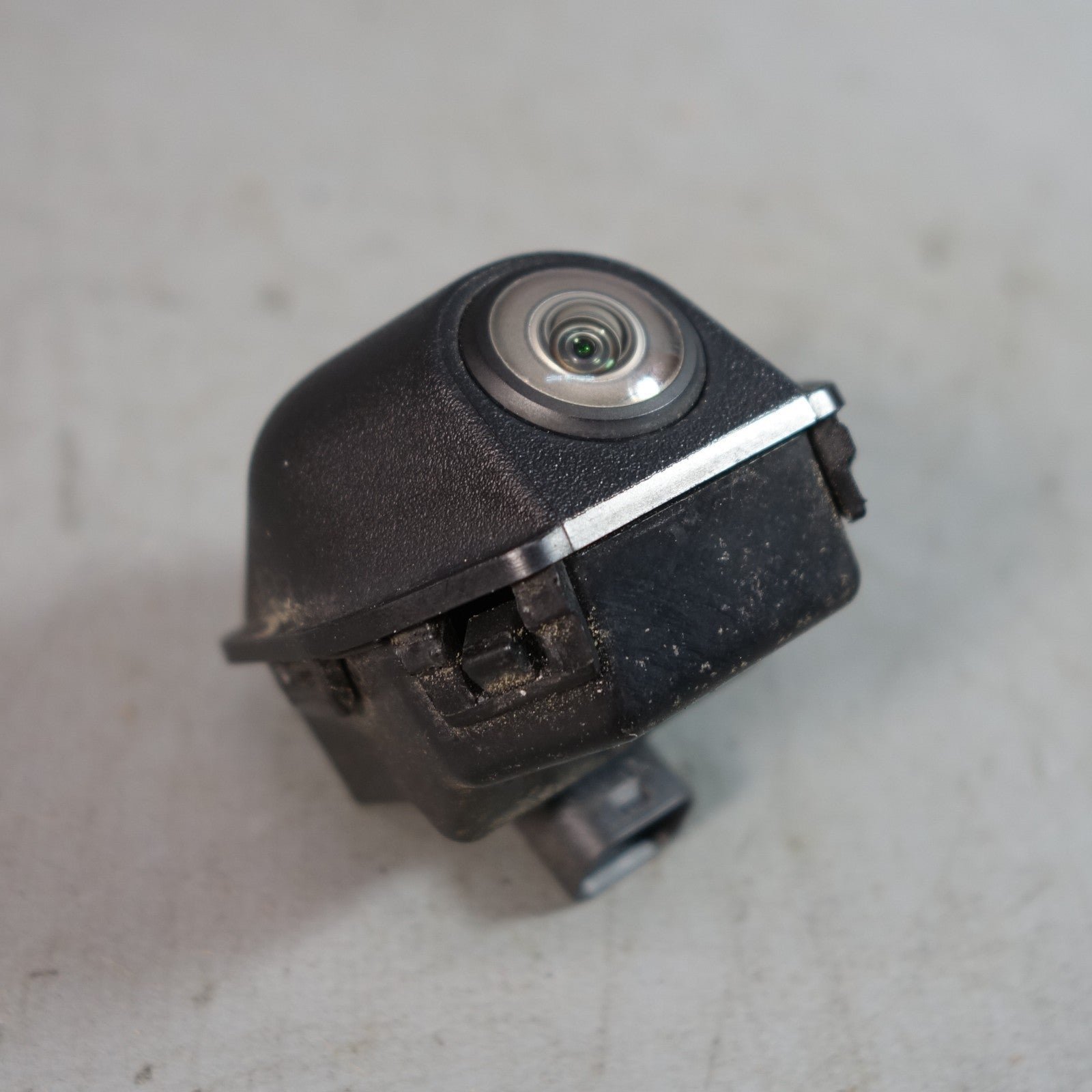 57_adec1fa7-ae26-4d03-8d2c-0b561e25db3b.jpg 2019-2021 BMW G02 X4 G01 X3 Rear View Camera Back Up Camera w/ Holder OEM - Image 1