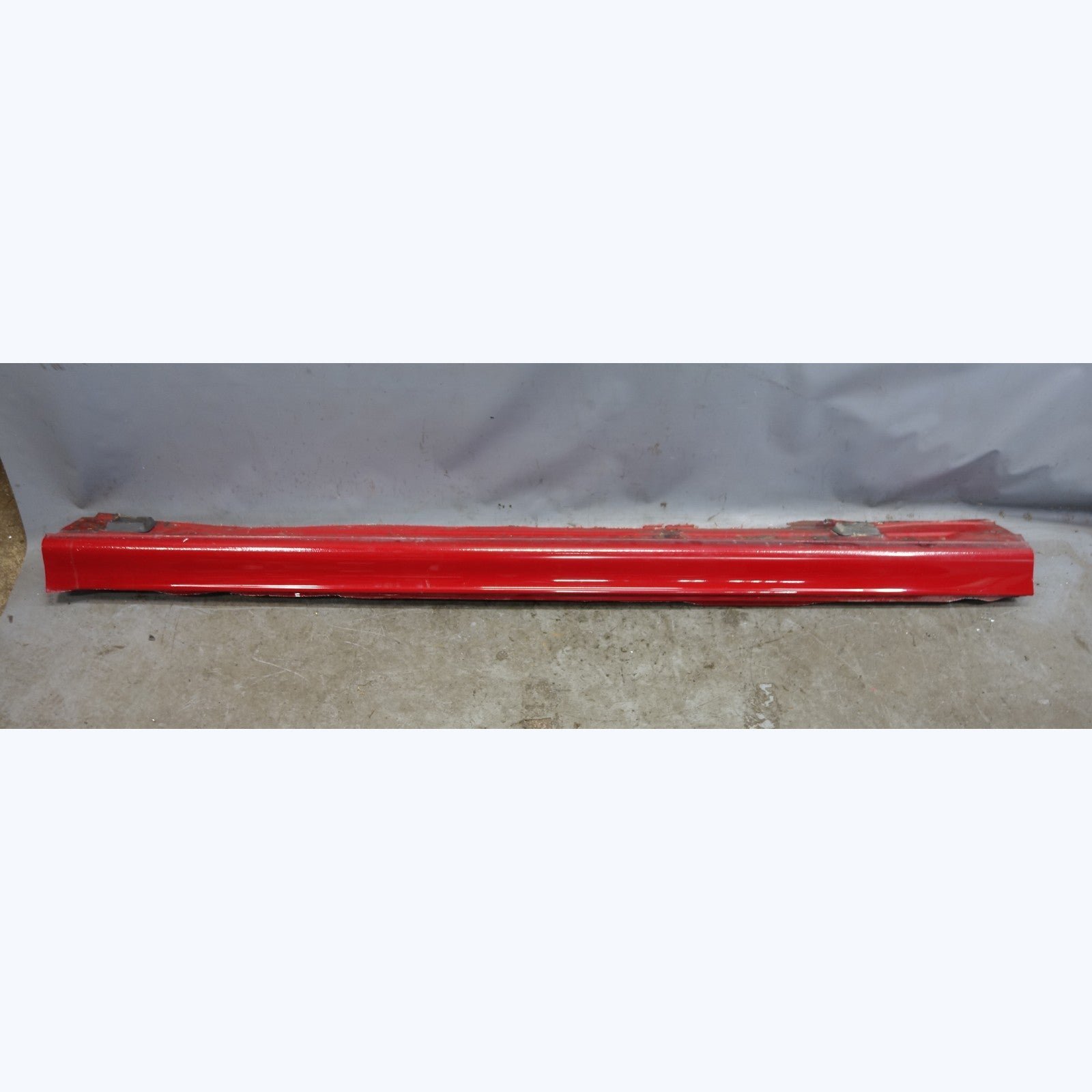 57_b91430a6-0050-48da-85e8-af00611ed559.jpg 2000-2003 BMW E39 5-Series Left Side Skirt Rocker Panel Chop Imola Red OEM - Image 1
