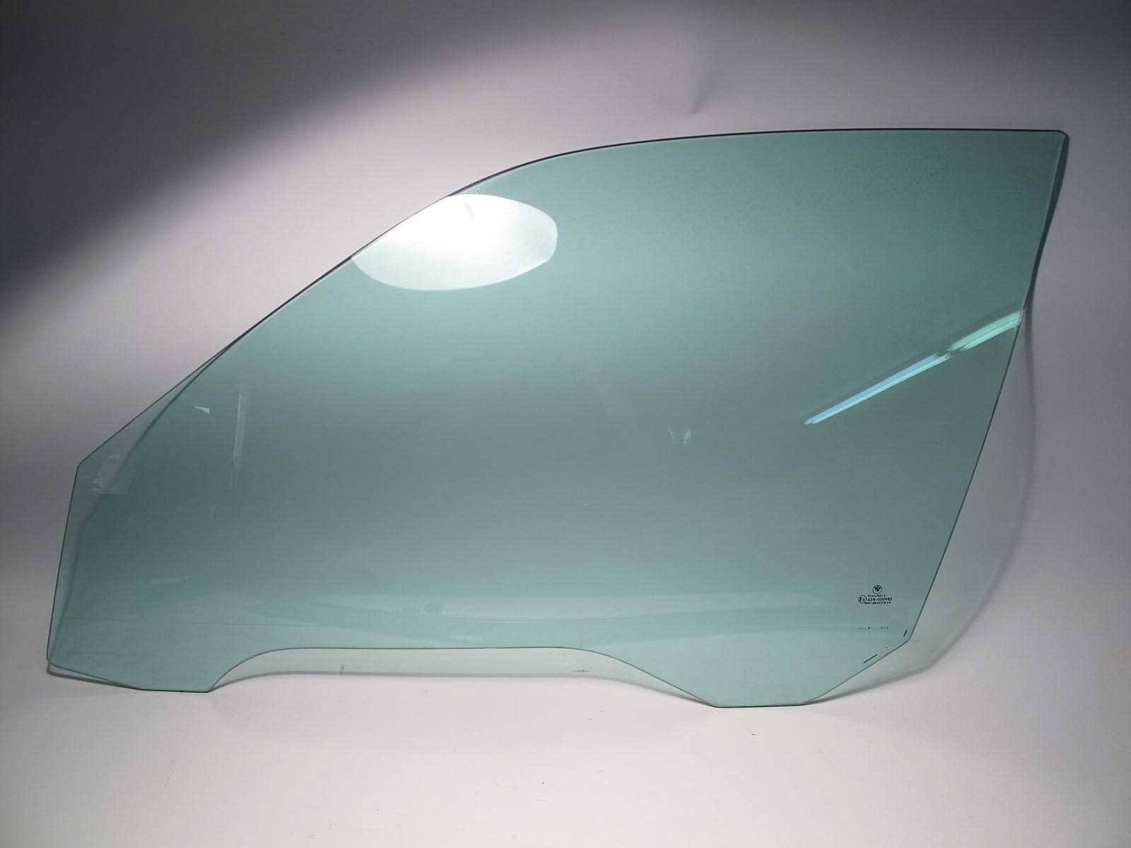 57_babfabe3-8d2c-46e0-83b1-49e6ff72ef62.jpg BMW E38 7-Series Left Front Drivers Window Glass 1995-2001 740i 750iL USED OEM - Image 1