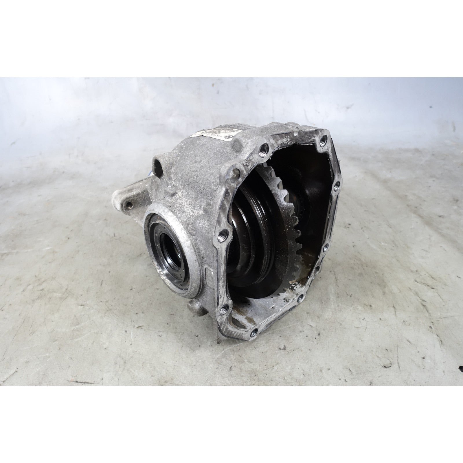 57_c584284a-1e79-4811-b519-d003ed9a69b4.jpg BMW G01 X3 G02 X4 Factory Rear Final Drive Differential 3.38 OEM 2018-2024 - Image 1
