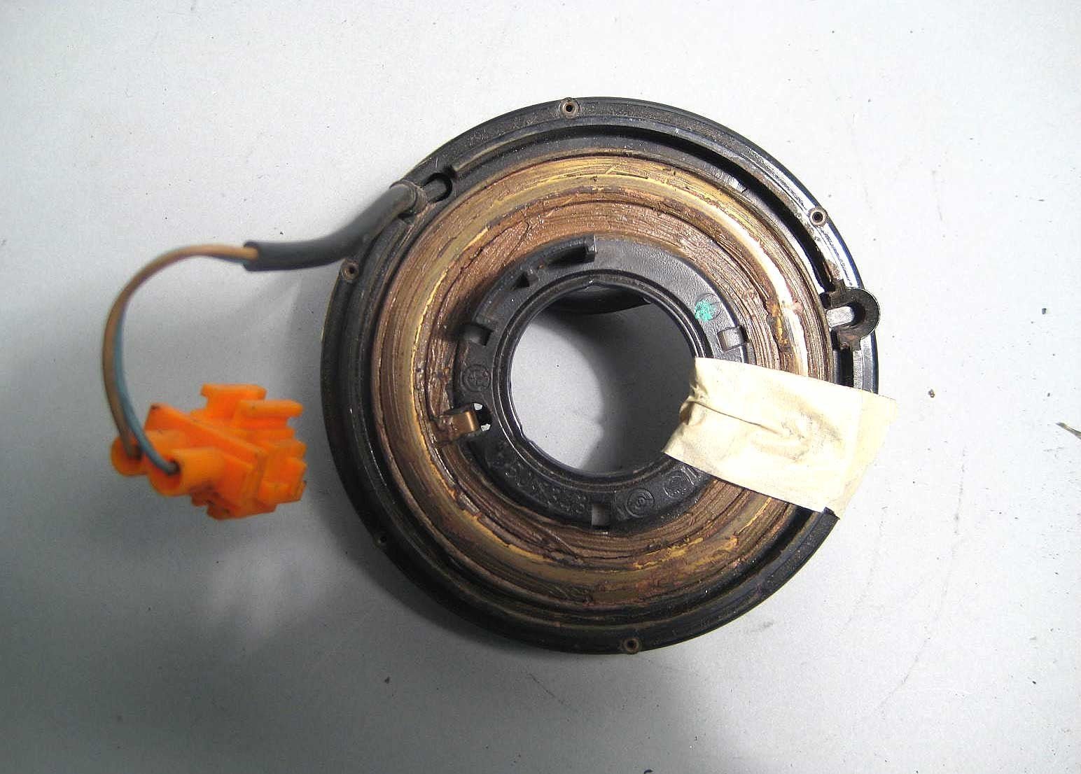 57_cec08fa0-1b23-46e4-9a2e-aaad08e0bca4.jpg BMW E36 E32 E34 Steering Wheel Slip Ring Clockspring Squib OEM 1991-1994 - Image 1