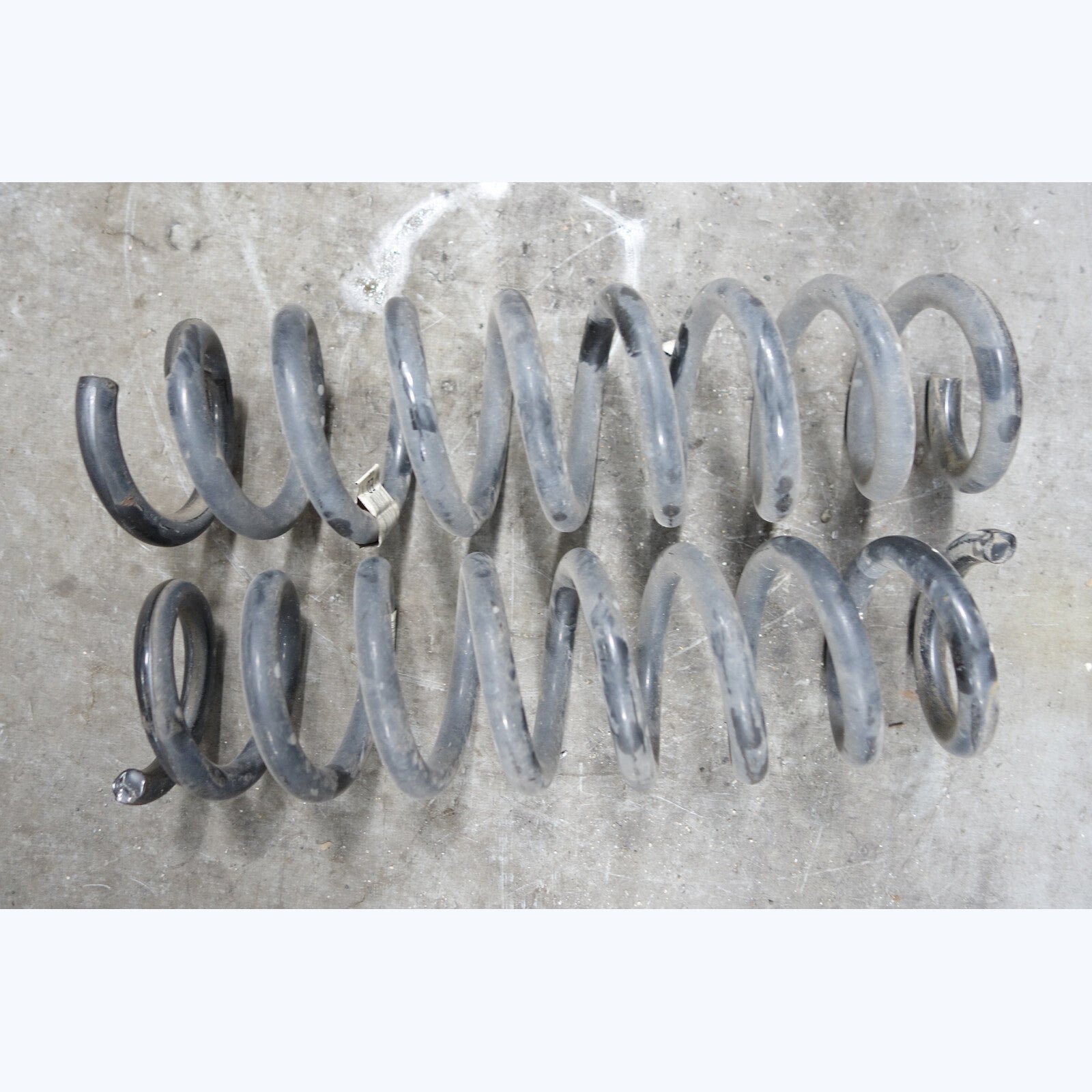 57_d57725ef-e28c-4ad0-bb0f-108cad166877.jpg 2012-2017 BMW F30 F80 3-Series Sedan Factory Rear Axle Coil Springs Pair OEM - Image 1