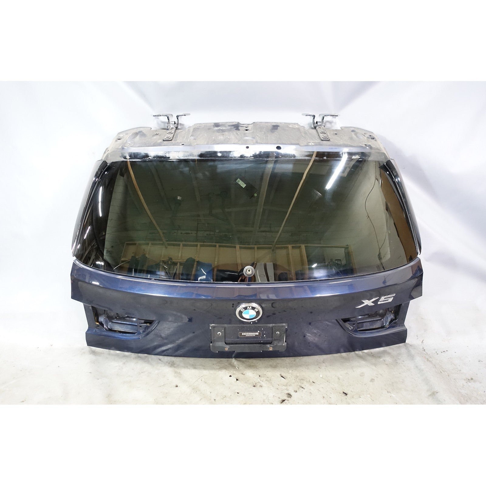 57_e9e7bf2b-9753-412c-82b0-d5d1a5ec0648.jpg 2014-2018 BMW F15 X5 F85 Rear Trunk Hatch Lid w Glass Imperial Blue OEM - Image 1