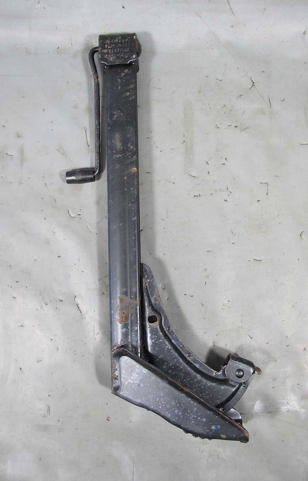 57_ea44c70b-bd5b-46eb-867b-ed28d46b222b.jpg 1988-1994 BMW E32 7-Series Factory Spare Emergency Tire Jack 1988-1994 USED OEM - Image 1