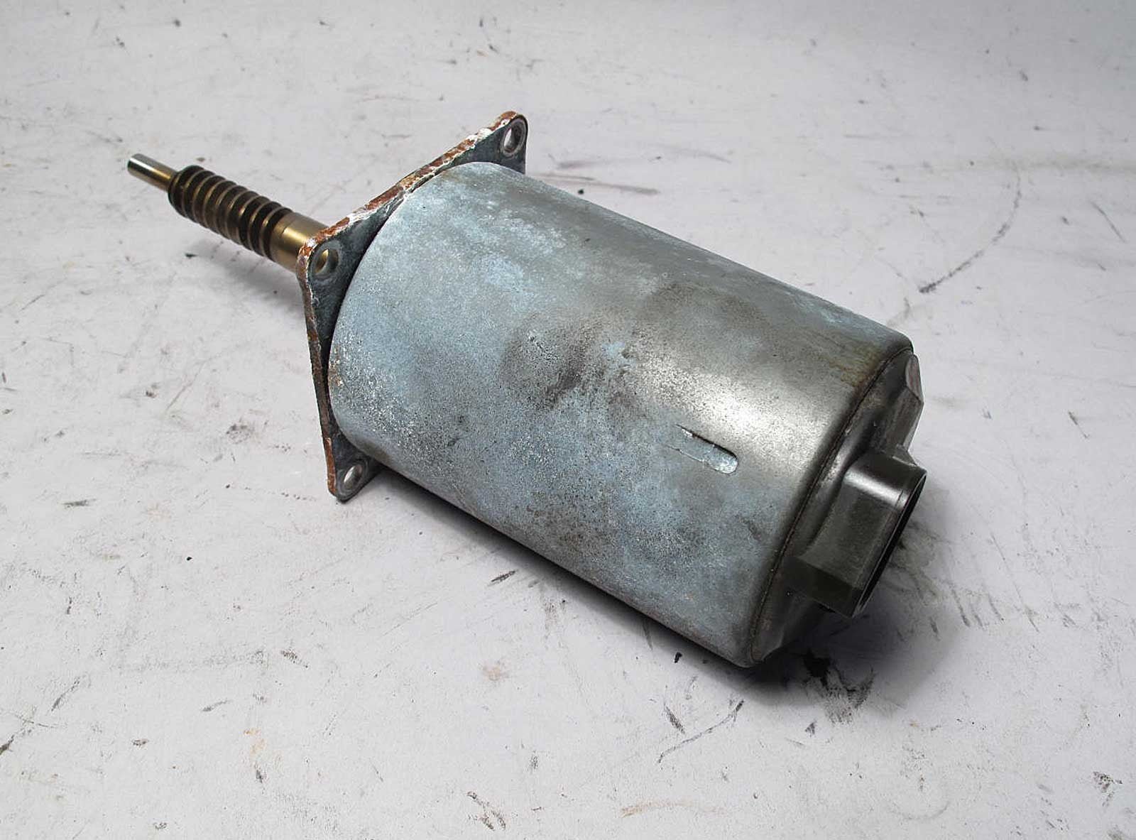 57_ed45265d-bdaa-4f60-af20-0022391521ca.jpg BMW N62 N62N V8 Valvetronic VVT Camshaft Actuator Motor 2004-2010 USED OEM - Image 1