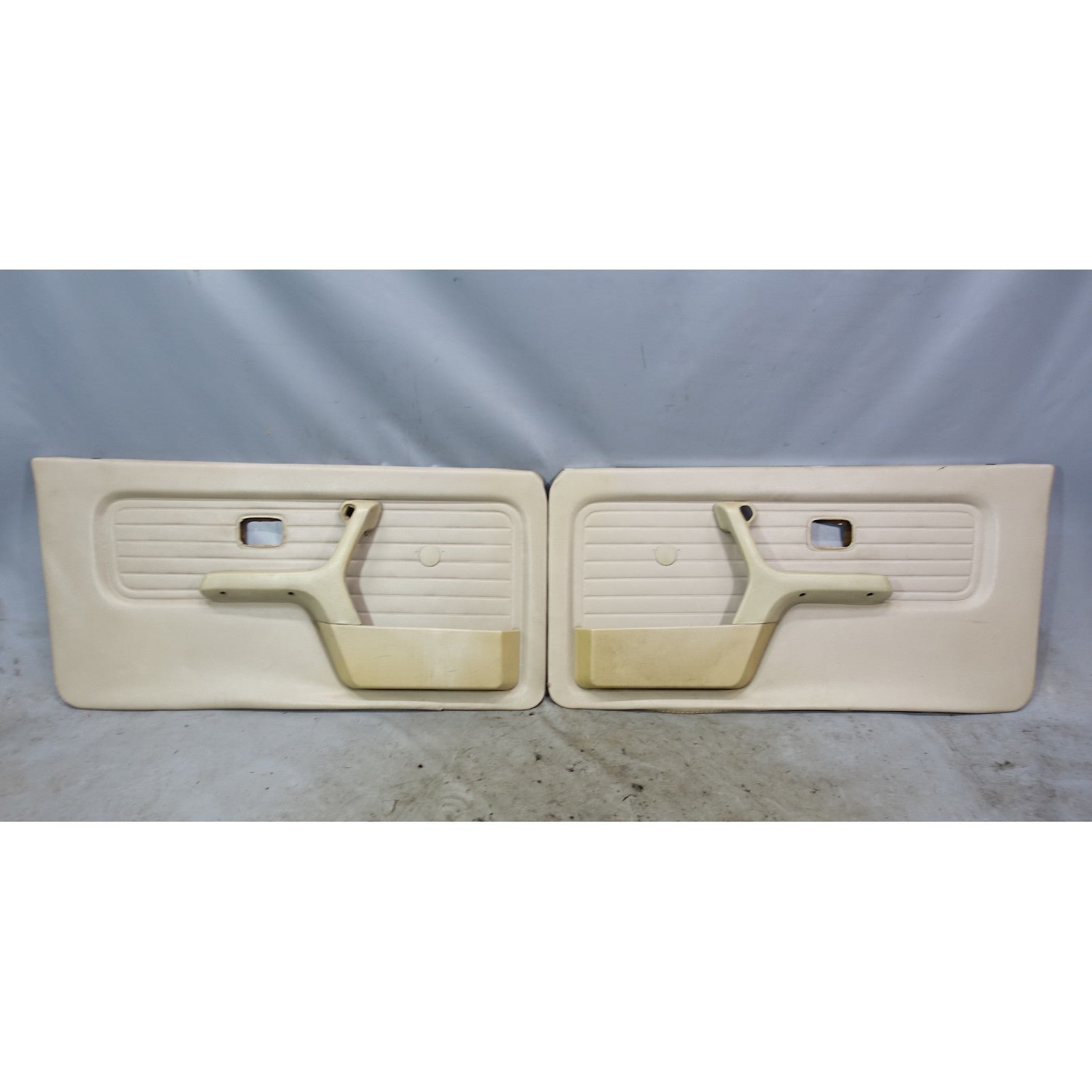 57_ee037c38-9f6b-42d7-b0b2-347adc071adc.jpg 1984-1987 BMW E30 3-Series 2-door Early Front Door Panels Pearl Beige Vinyl OEM - Image 1