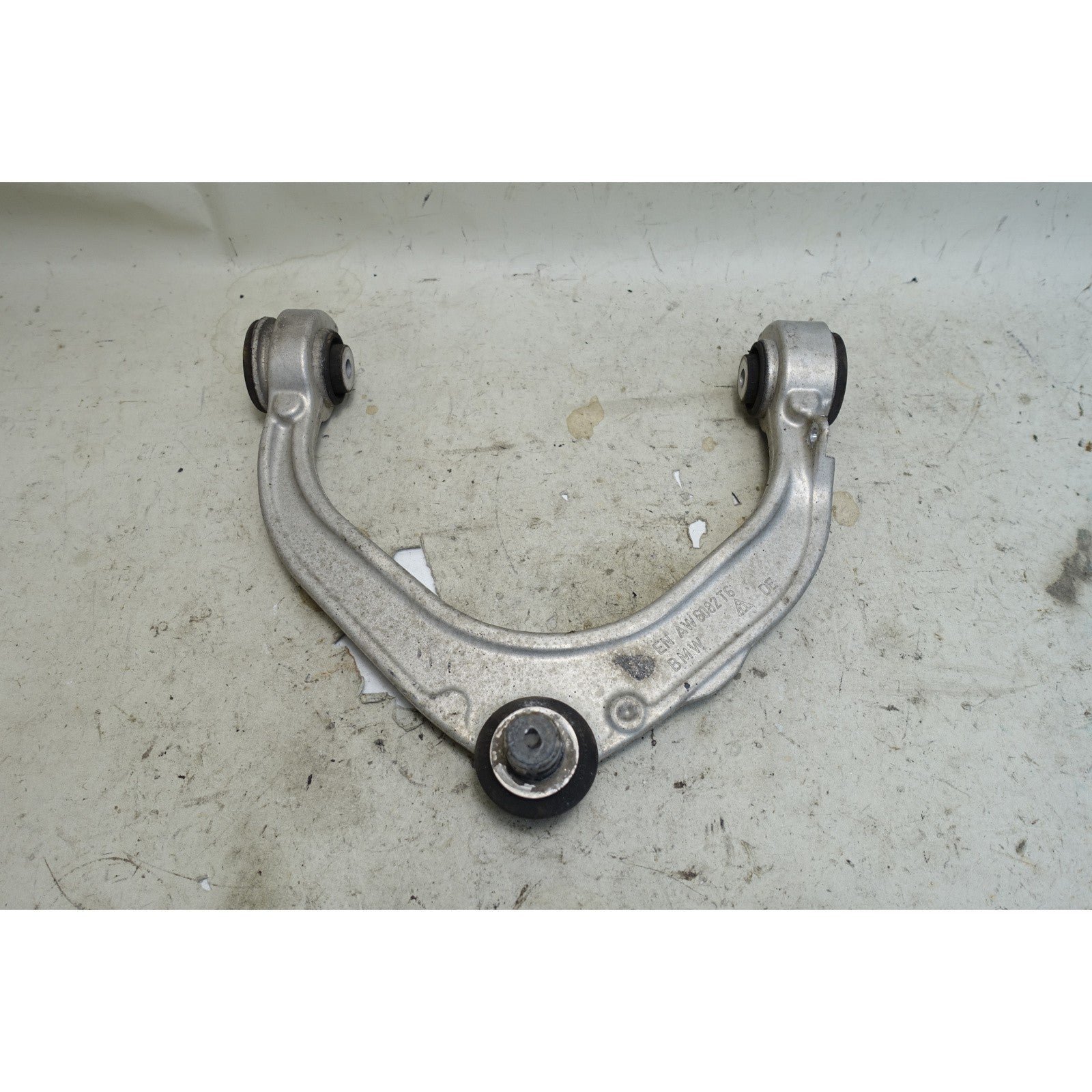 57_f056b2d4-35f4-42e0-b1f4-2da61810fd49.jpg BMW E70 F85 X5M F16 F86 X6M Left Front Upper Wishbone Control Arm 2010-2019 OEM - Image 1