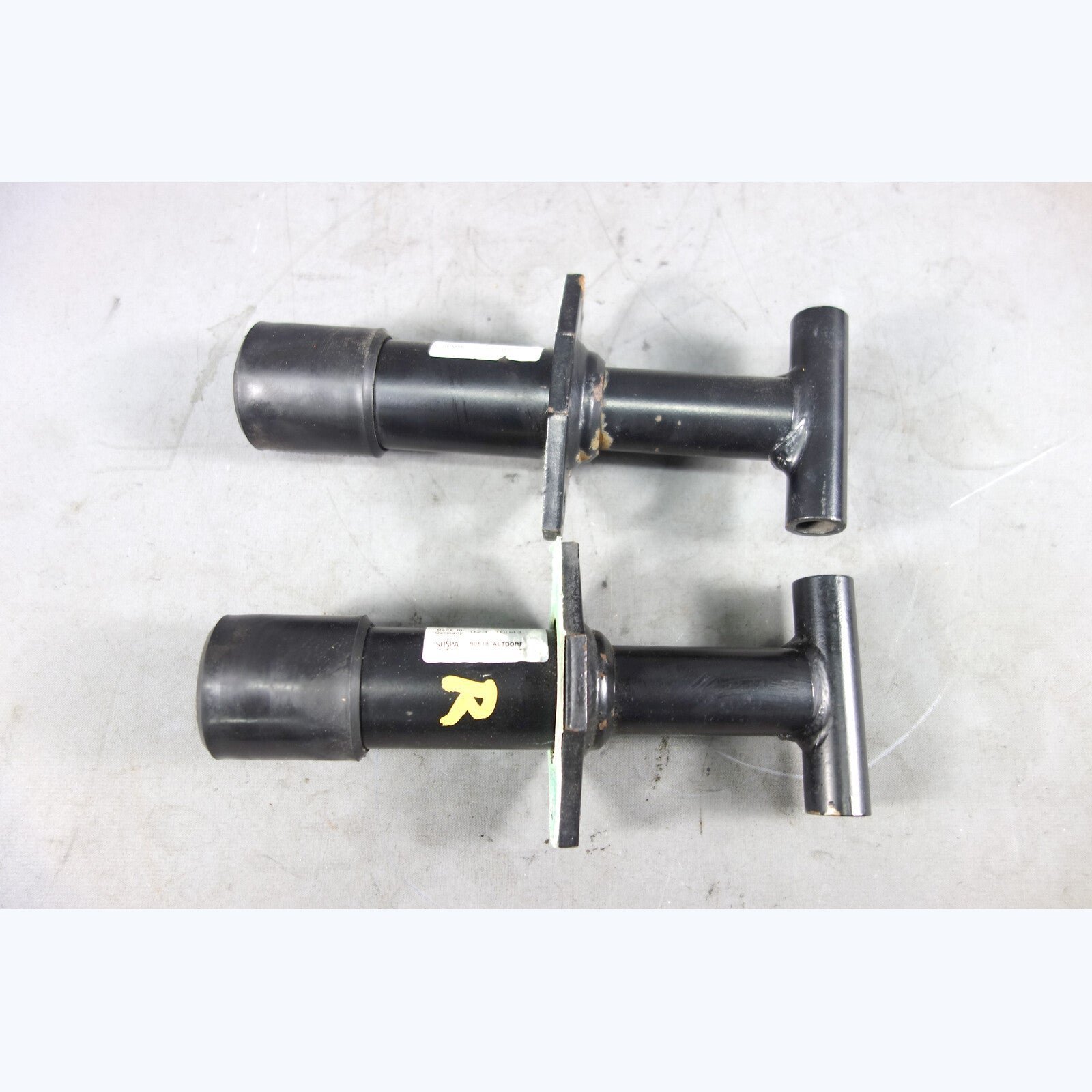 57_fcfd3f1e-fd3f-45e8-a157-992f90382db0.jpg 1998-2006 Porsche 996 911 986 Boxster Factory Bumper Shock Absobers OEM - Image 1