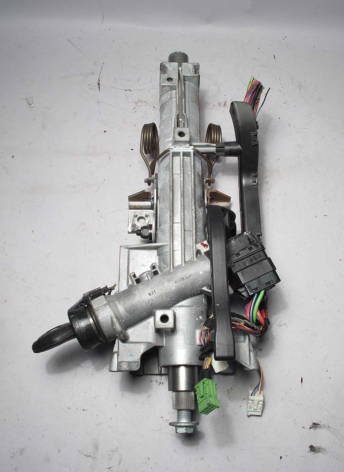 inv_002279.jpg BMW E46 3-Series X3 Manual Steering Column Ignition Lock with Key OEM 1999-2008 - Image 1