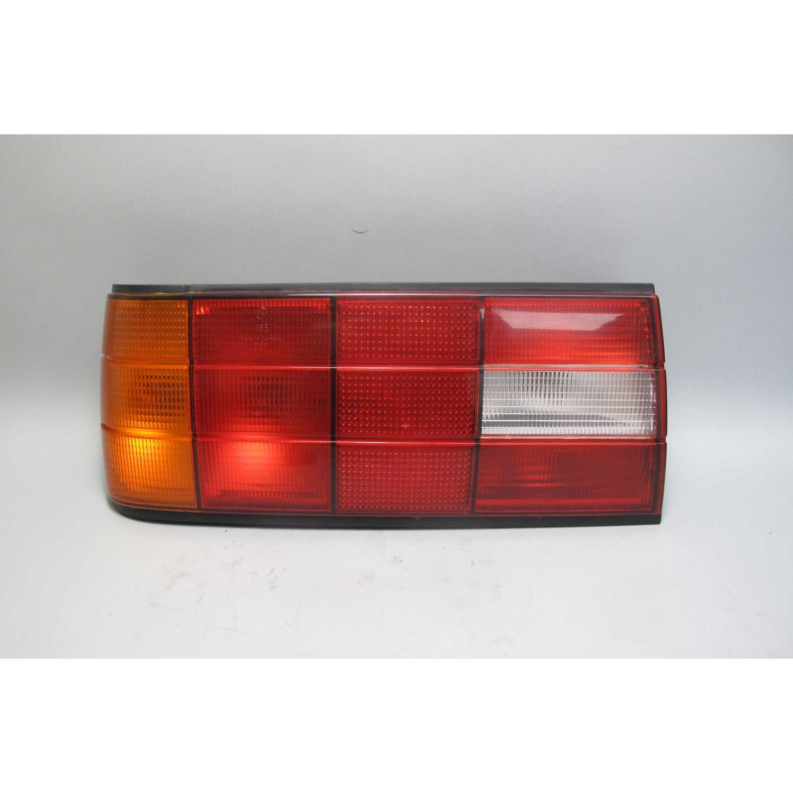 inv_002628.jpg BMW E30 3-Series Late Model Left Rear Drivers Tail Light Lamp Housing w Tray OEM - Image 1