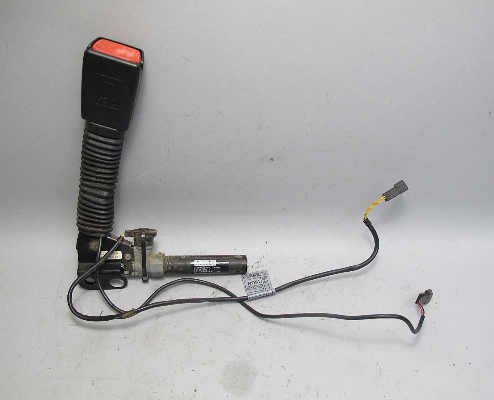 inv_016063.jpg 1997-2003 BMW E36 3-Series Z3 Right Front Seat Belt Lower Buckle Retractor OEM - Image 1