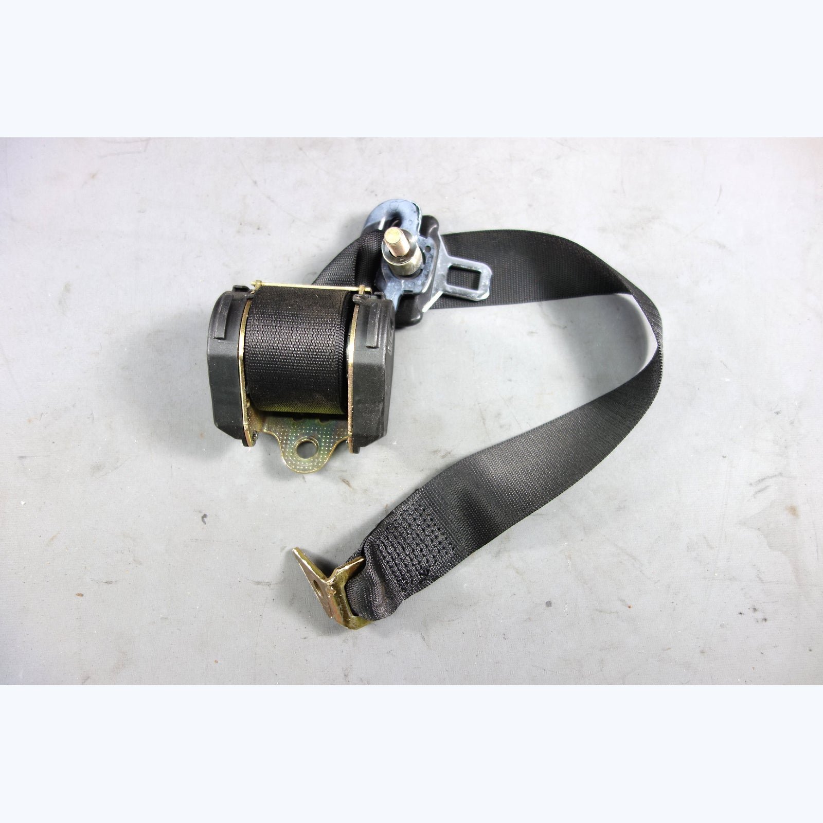 inv_038390.jpg 1995-1997 BMW E36 318ti Factory Rear Left Seat Belt Safety Belt Black OEM - Image 1