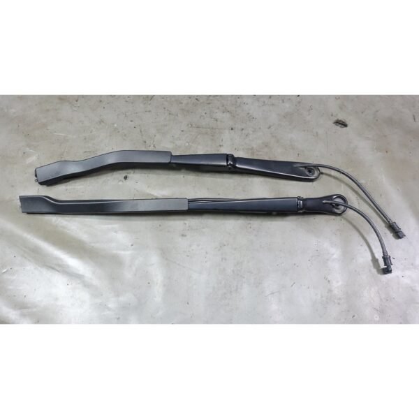 2020-2022 BMW G20 3-Series Sedan Windshield Wiper Arm Pair Left Right Metal OEM
