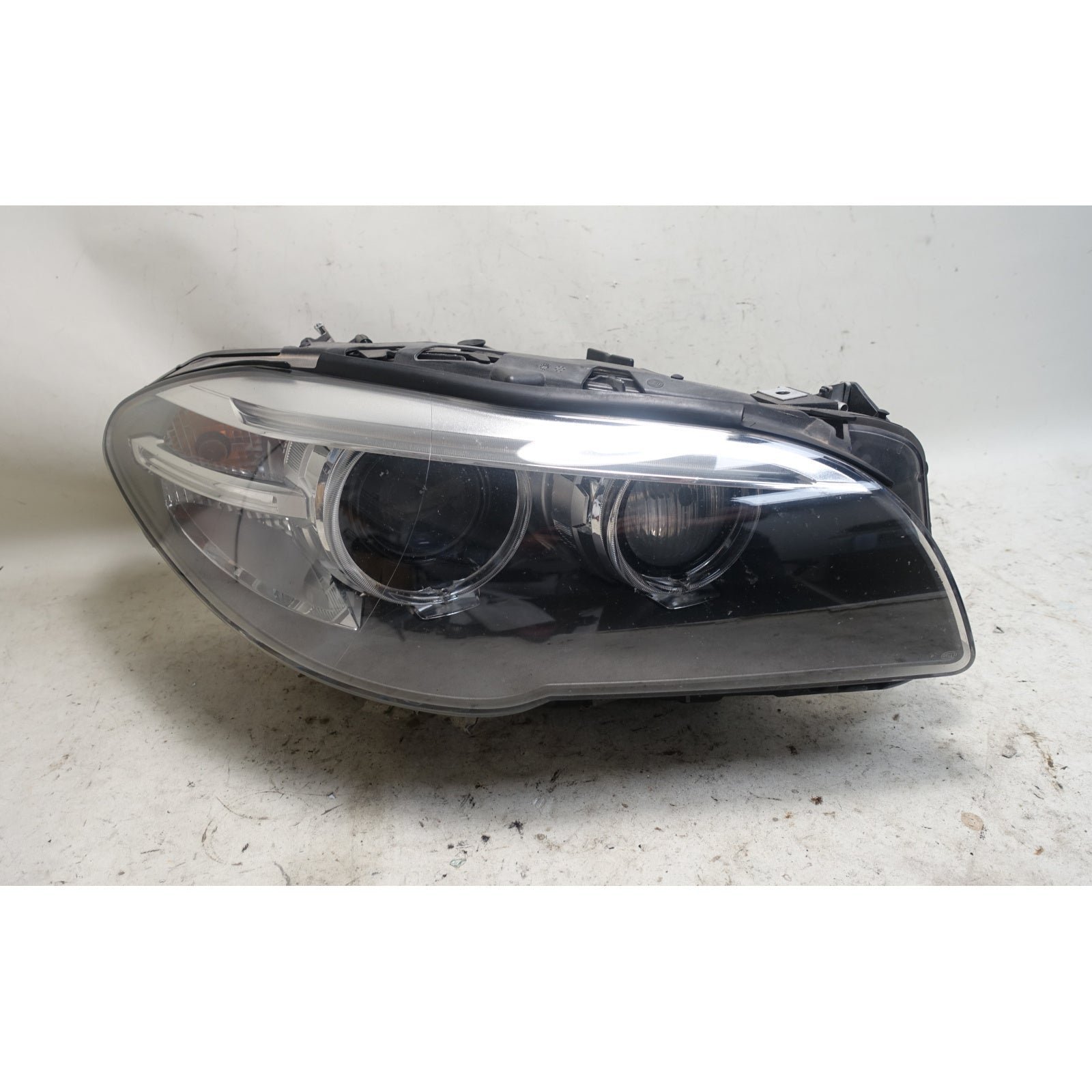 inv_056335.jpg BMW F10 5-Series LCI Factory Right Adaptive Xenon Headlight 2014-2016 OEM - Image 1
