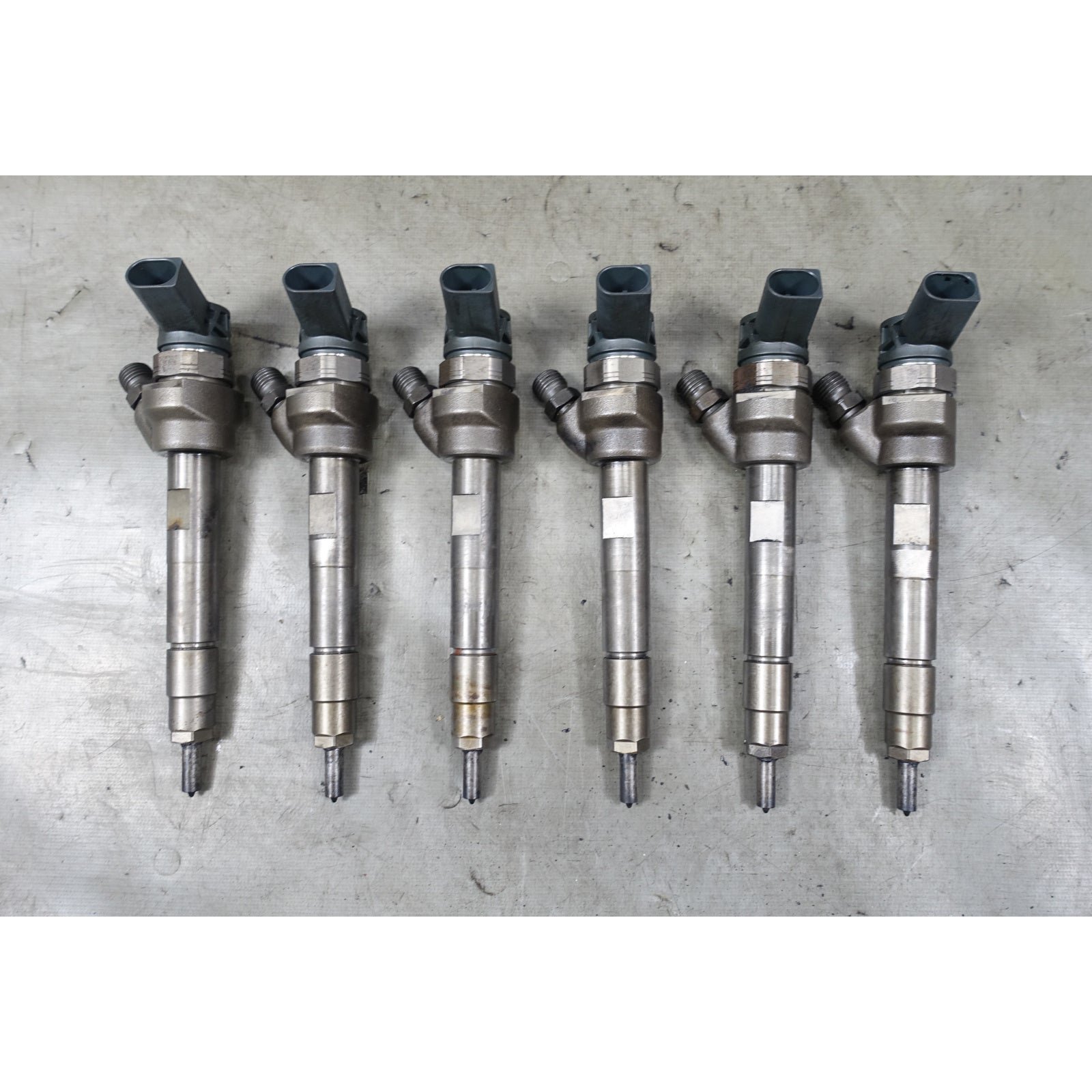 inv_056342.jpg BMW N47 N57 Diesel Injector Set of 6 F30 328d F10 535d X5 2014-2018 OEM - Image 1